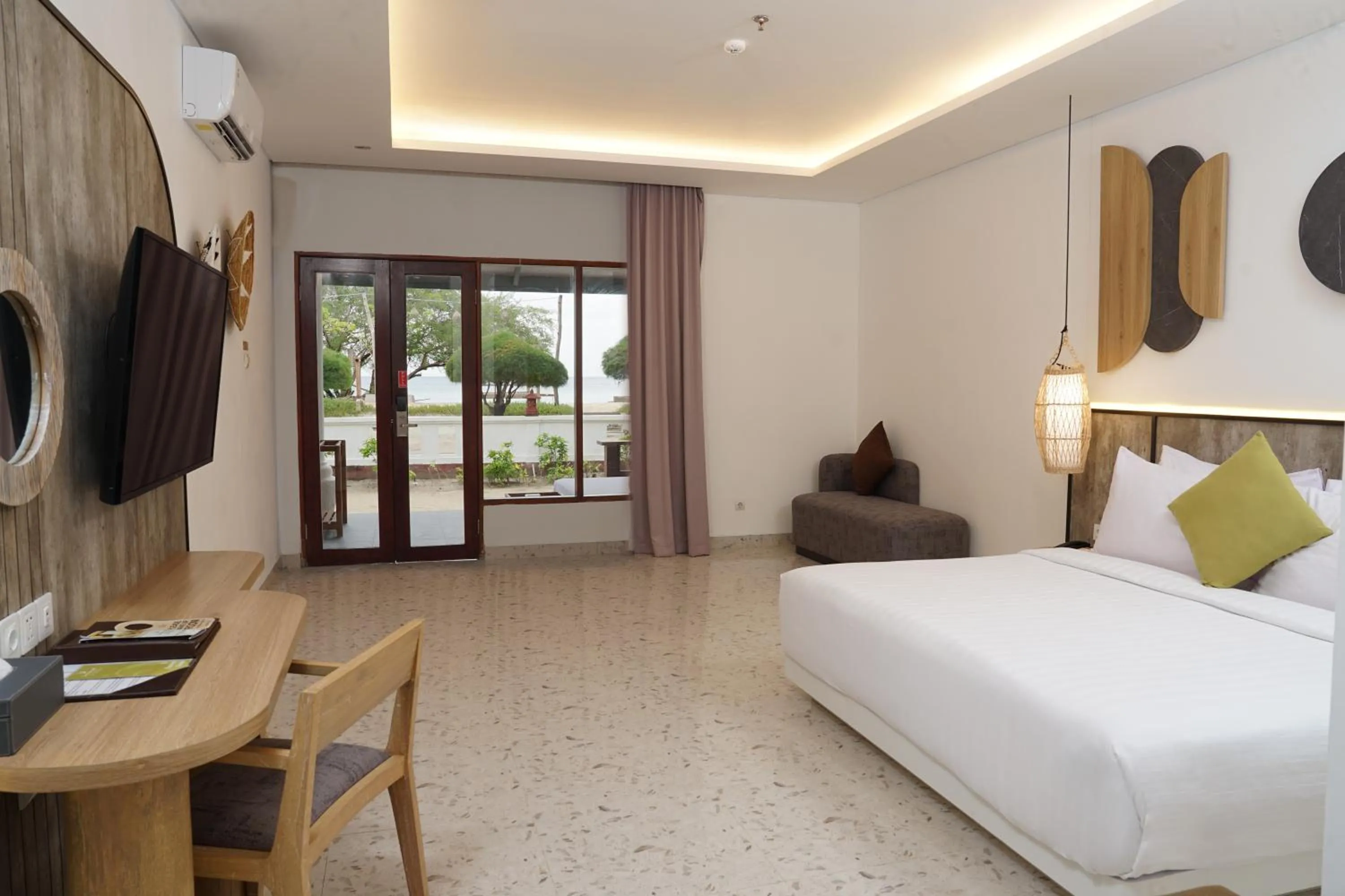 Bedroom, Bed in Jambuluwuk Oceano Gili Trawangan