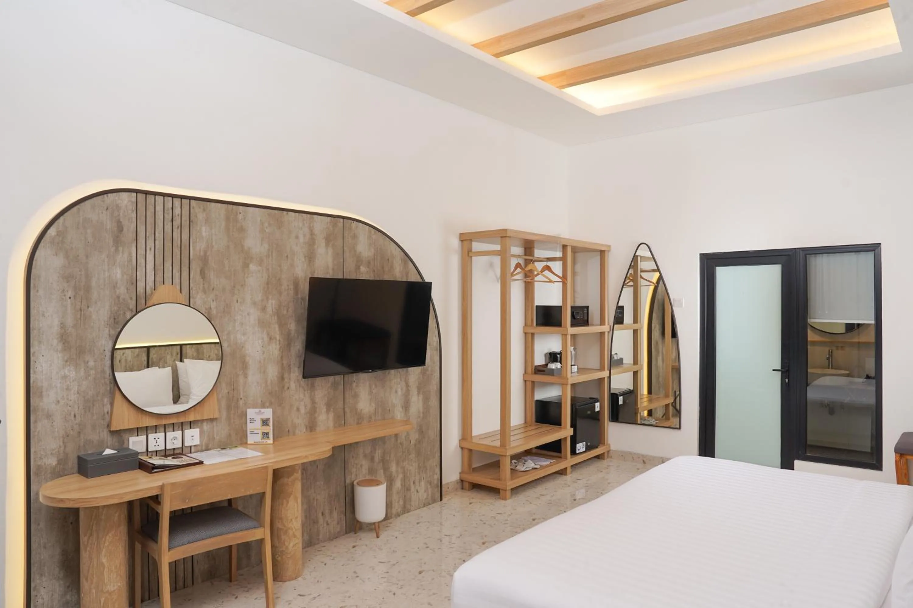 TV and multimedia, Bed in Jambuluwuk Oceano Gili Trawangan