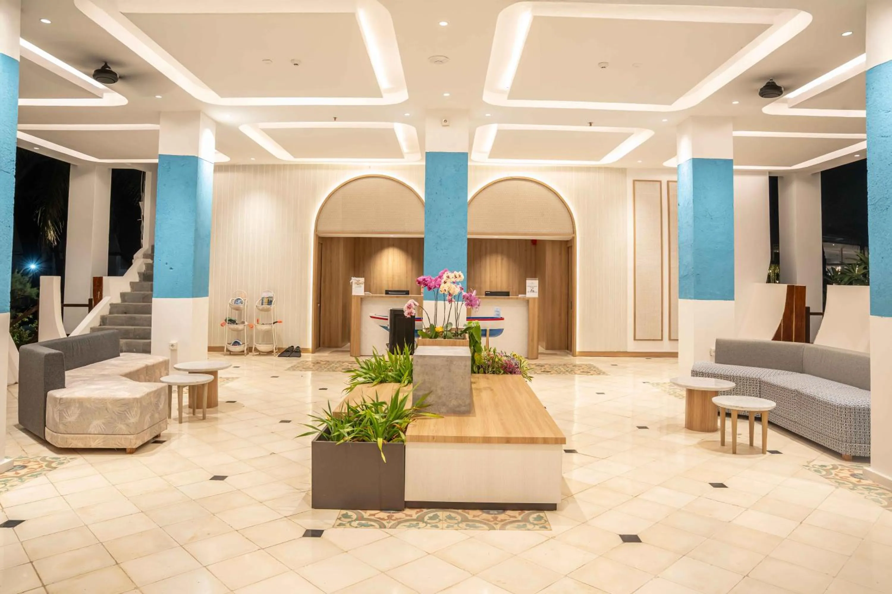 Lobby or reception in Jambuluwuk Oceano Gili Trawangan