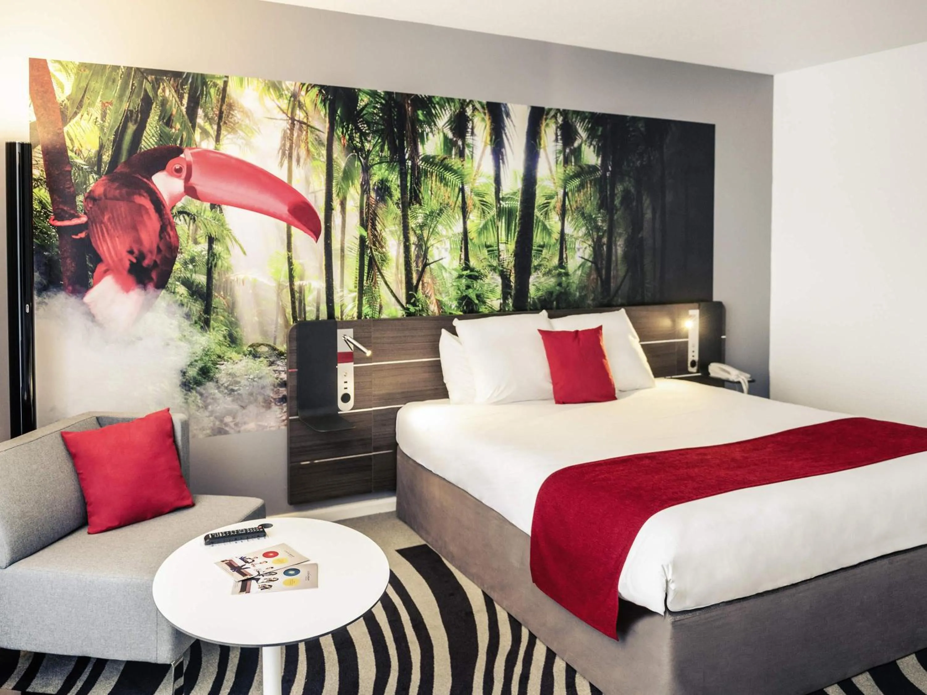 Bedroom, Bed in Novotel Lyon Gerland Musée des Confluences