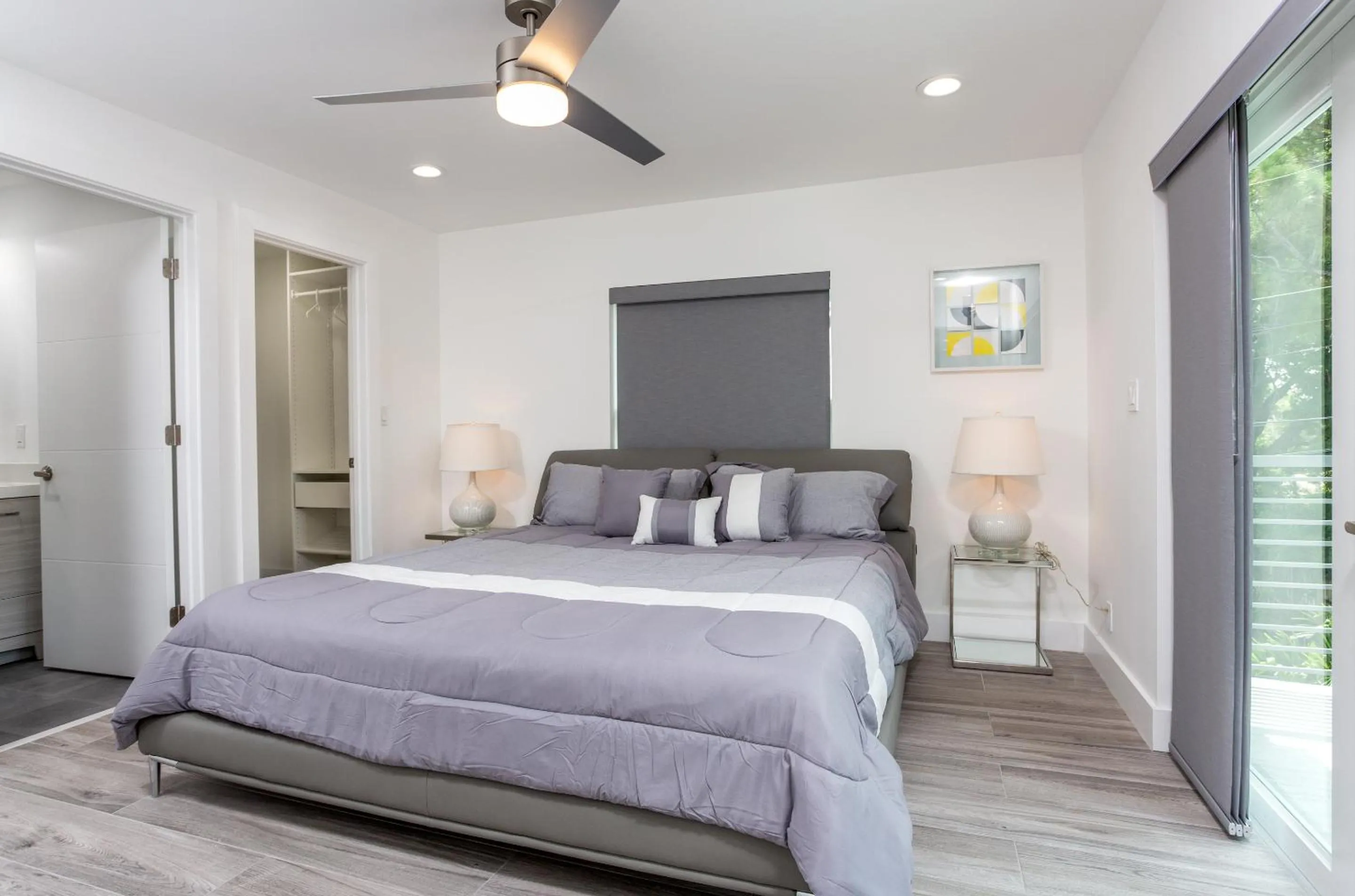 Bed in CASA HERMÈS Wilton Manor - Gay Guesthouse