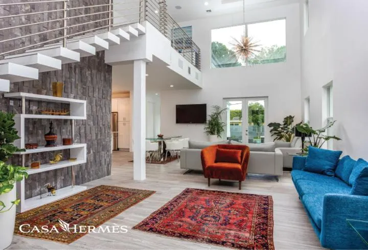 CASA HERMÈS Wilton Manor - Gay Guesthouse