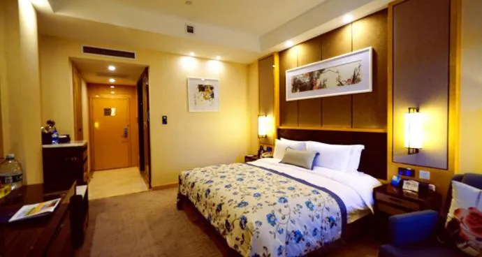 Bed in Beijing Yun-zen Jinling Lotus Hotel