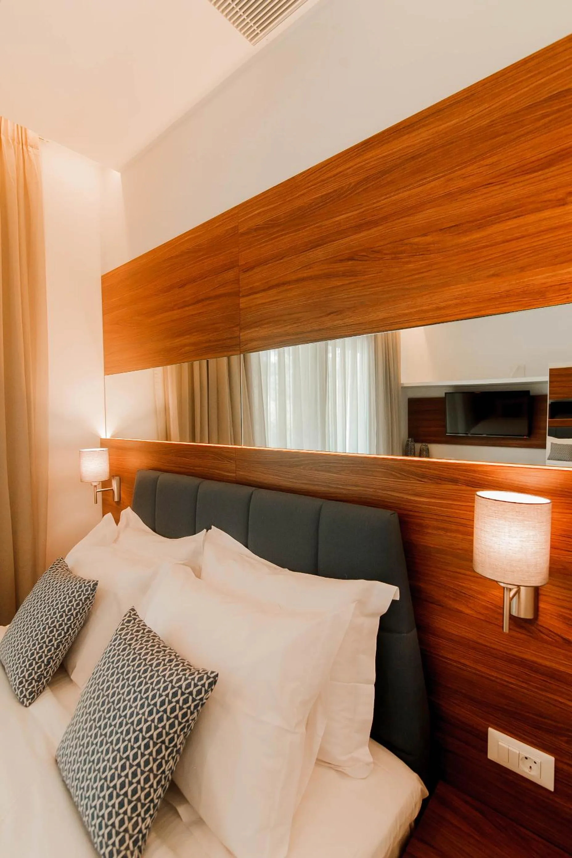 Bedroom, Bed in Elite Luxury Villas