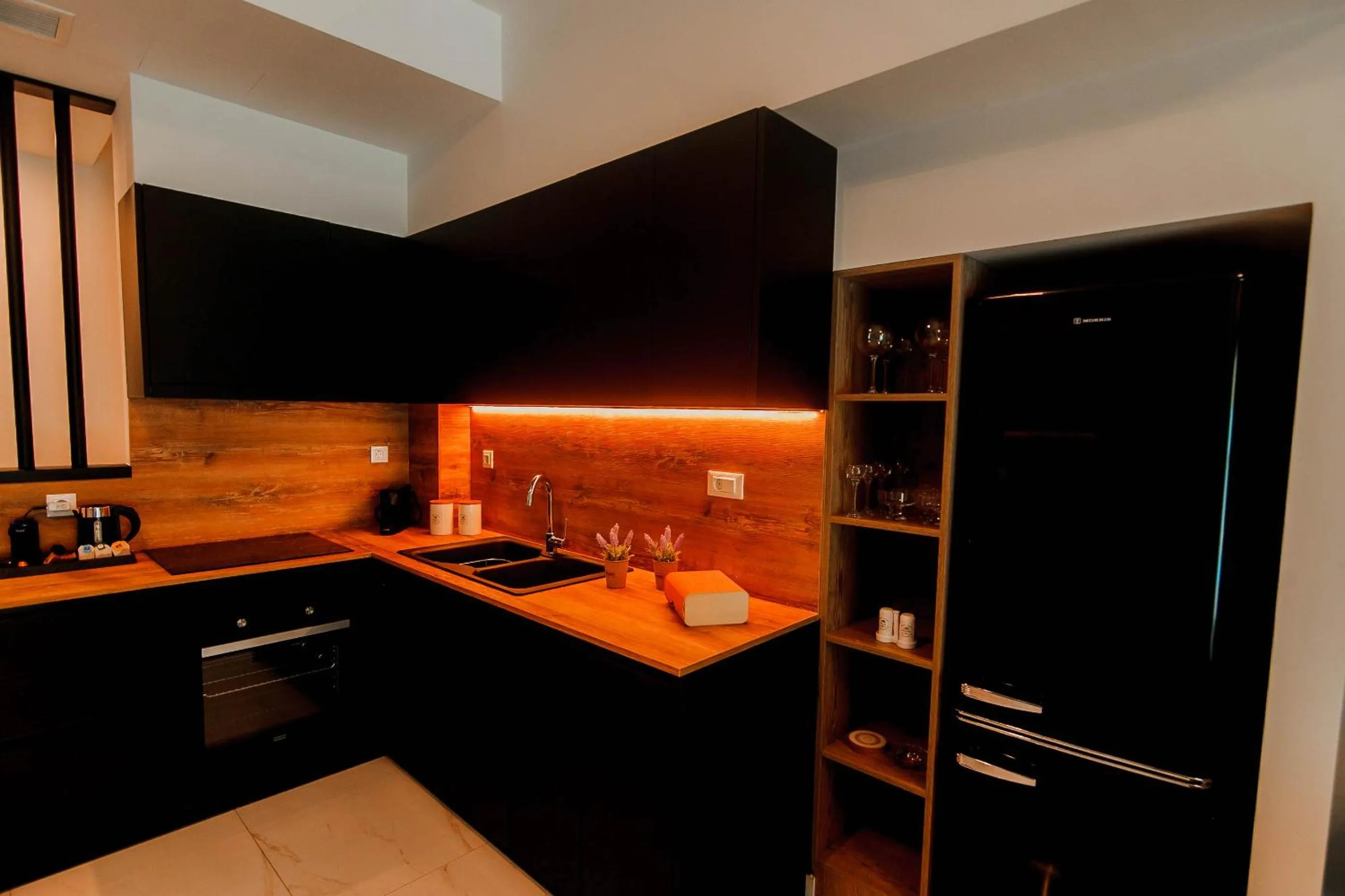 Coffee/tea facilities in Elite Luxury Villas