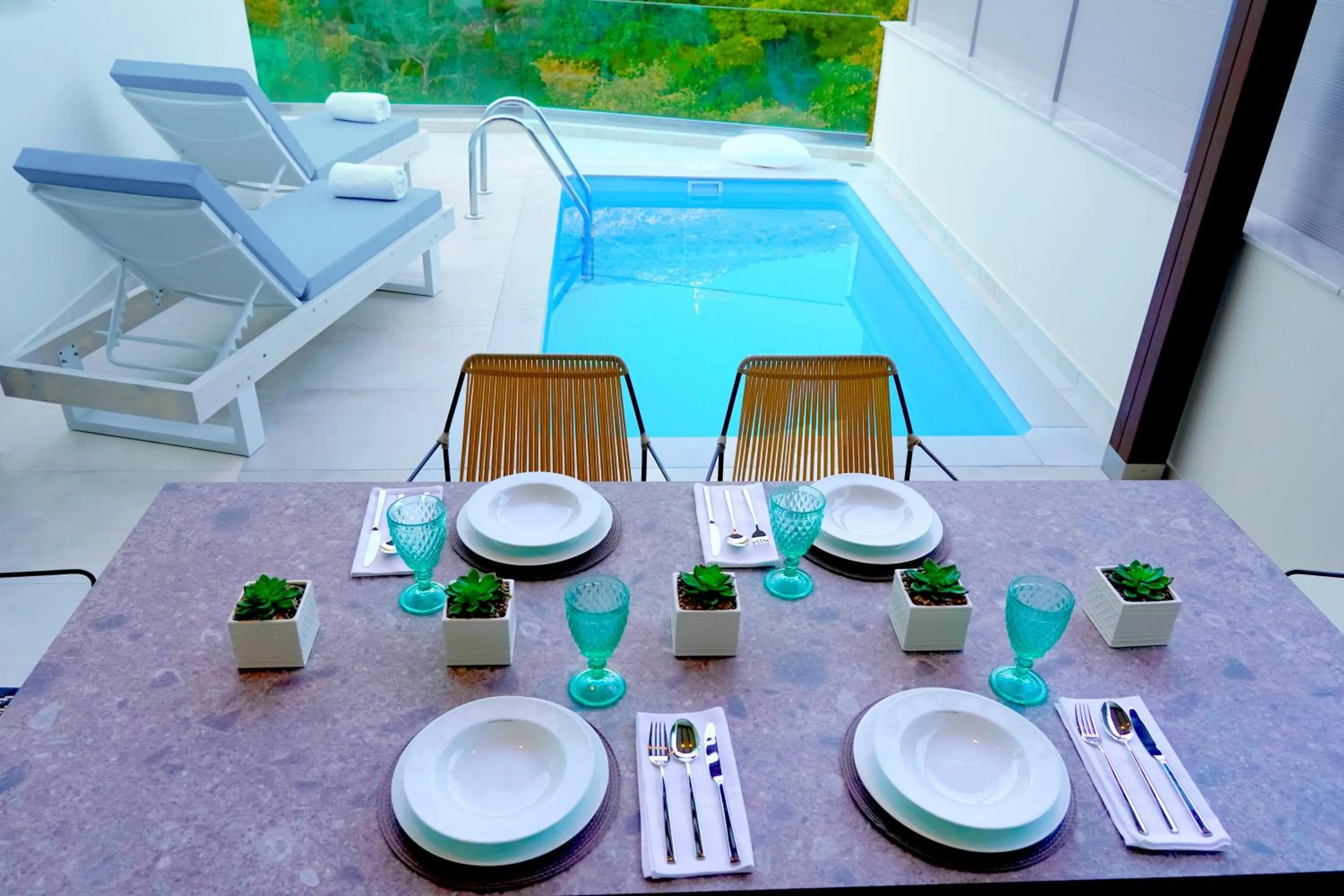 Dining area in Elite Luxury Villas