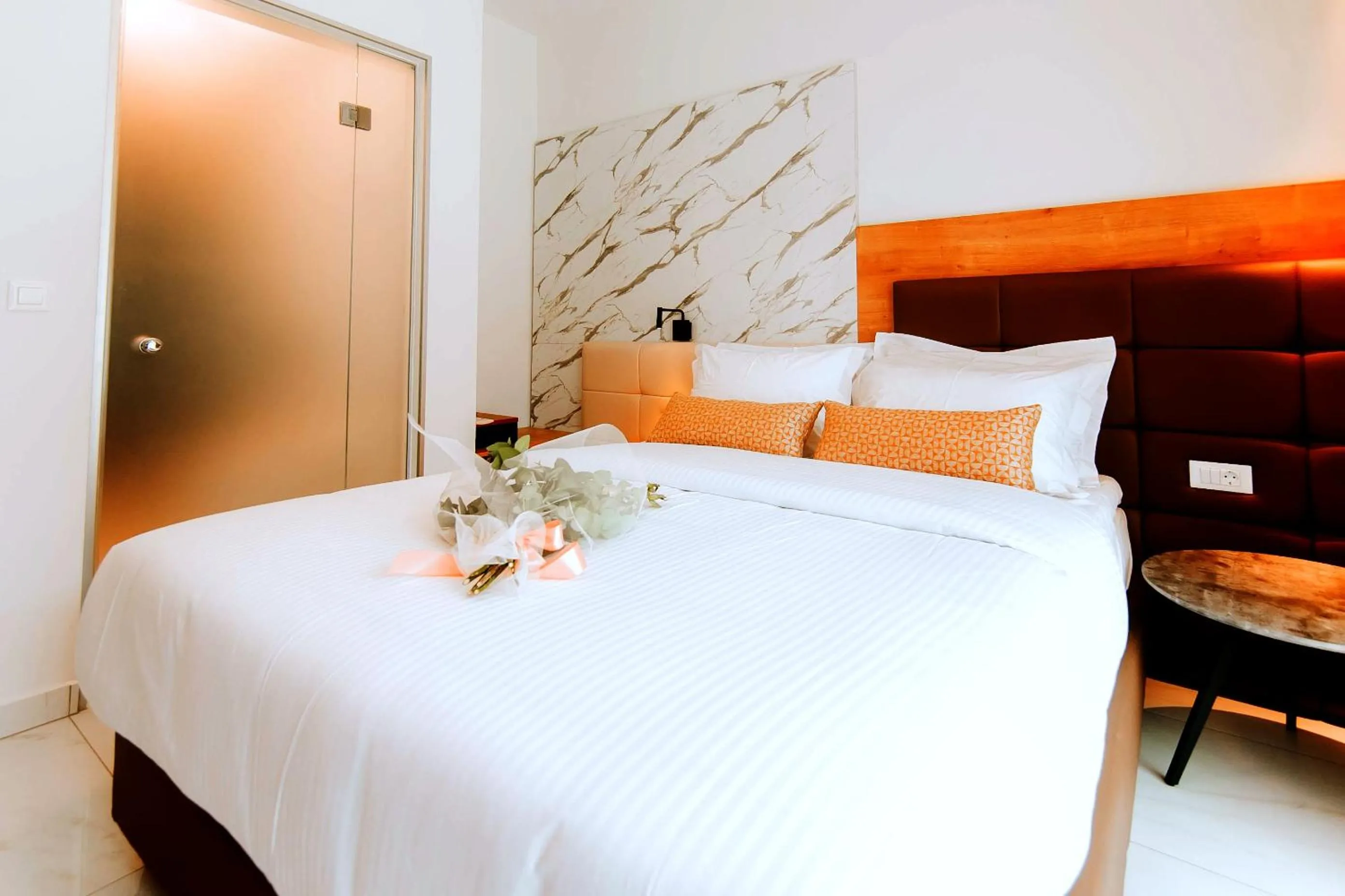 Bedroom, Bed in Elite Luxury Villas