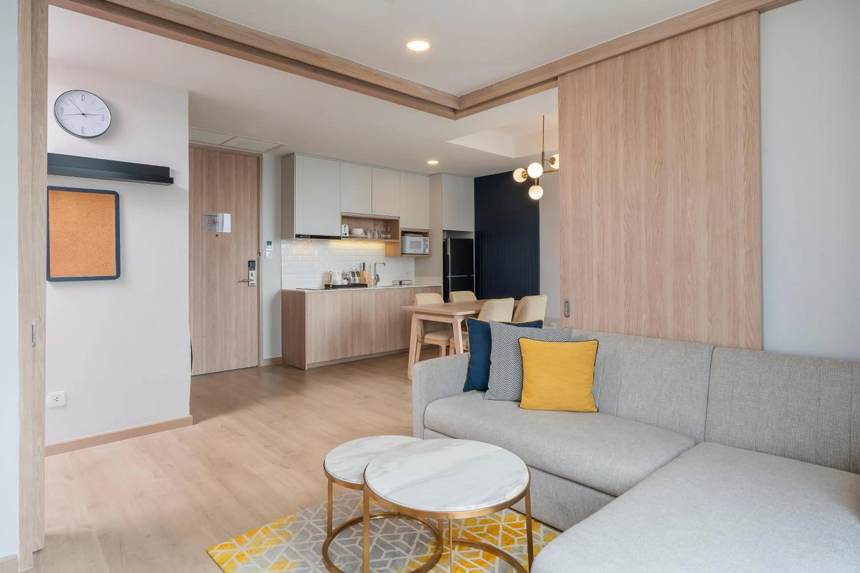 Living room in Staybridge Suites Bangkok Thonglor by IHG