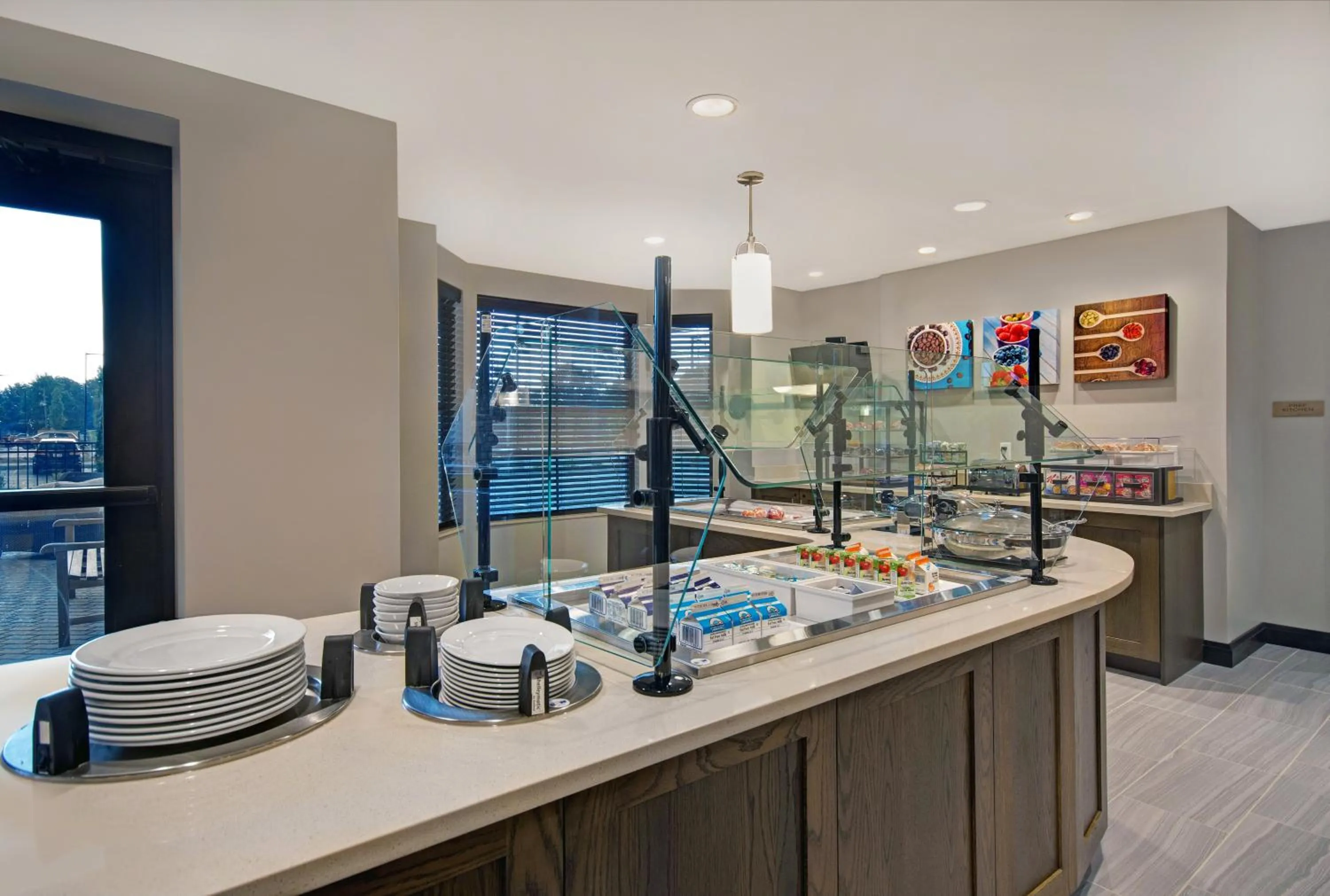 Breakfast in Staybridge Suites Sterling Heights - Detroit by IHG