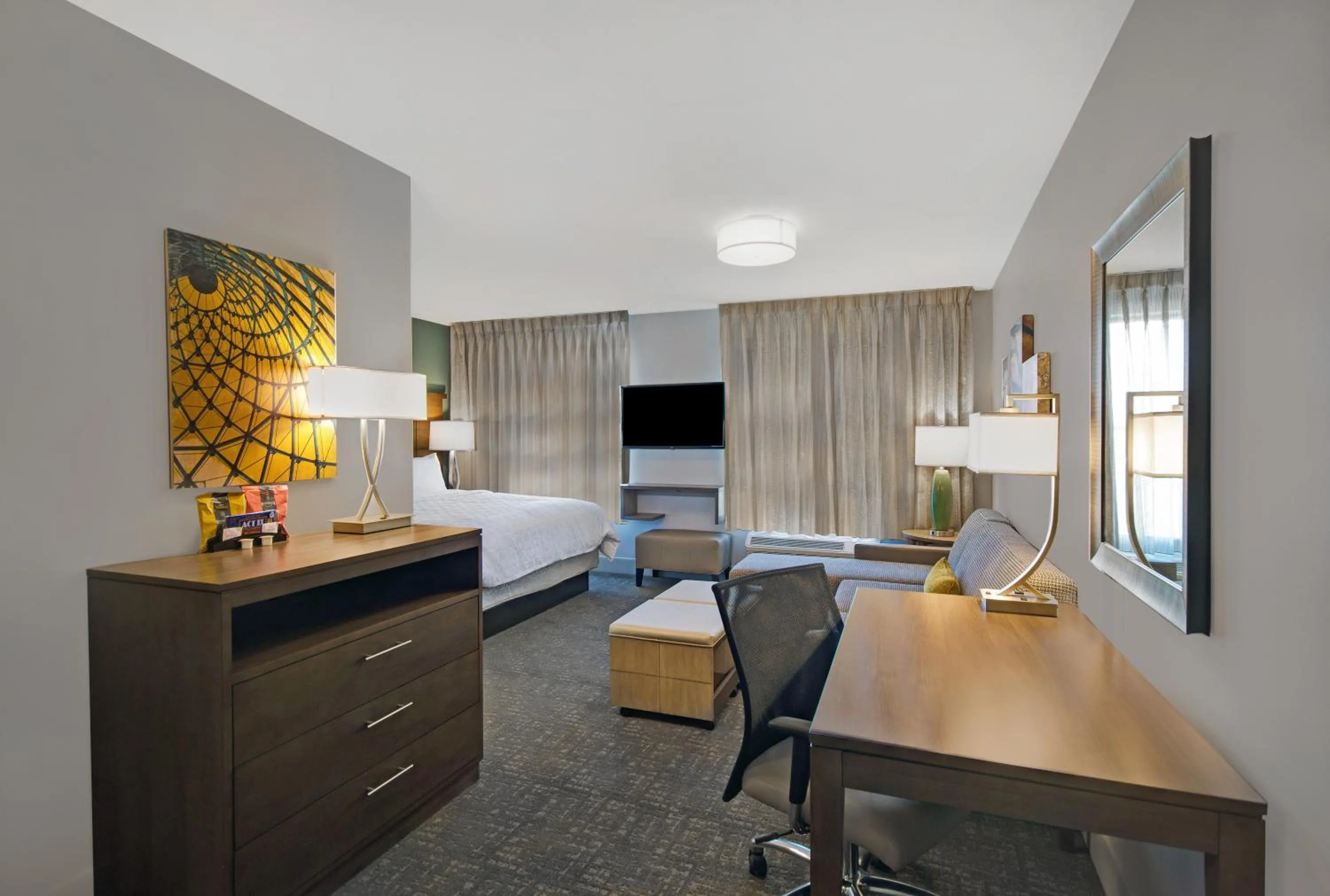 Photo of the whole room, Bed in Staybridge Suites Sterling Heights - Detroit by IHG