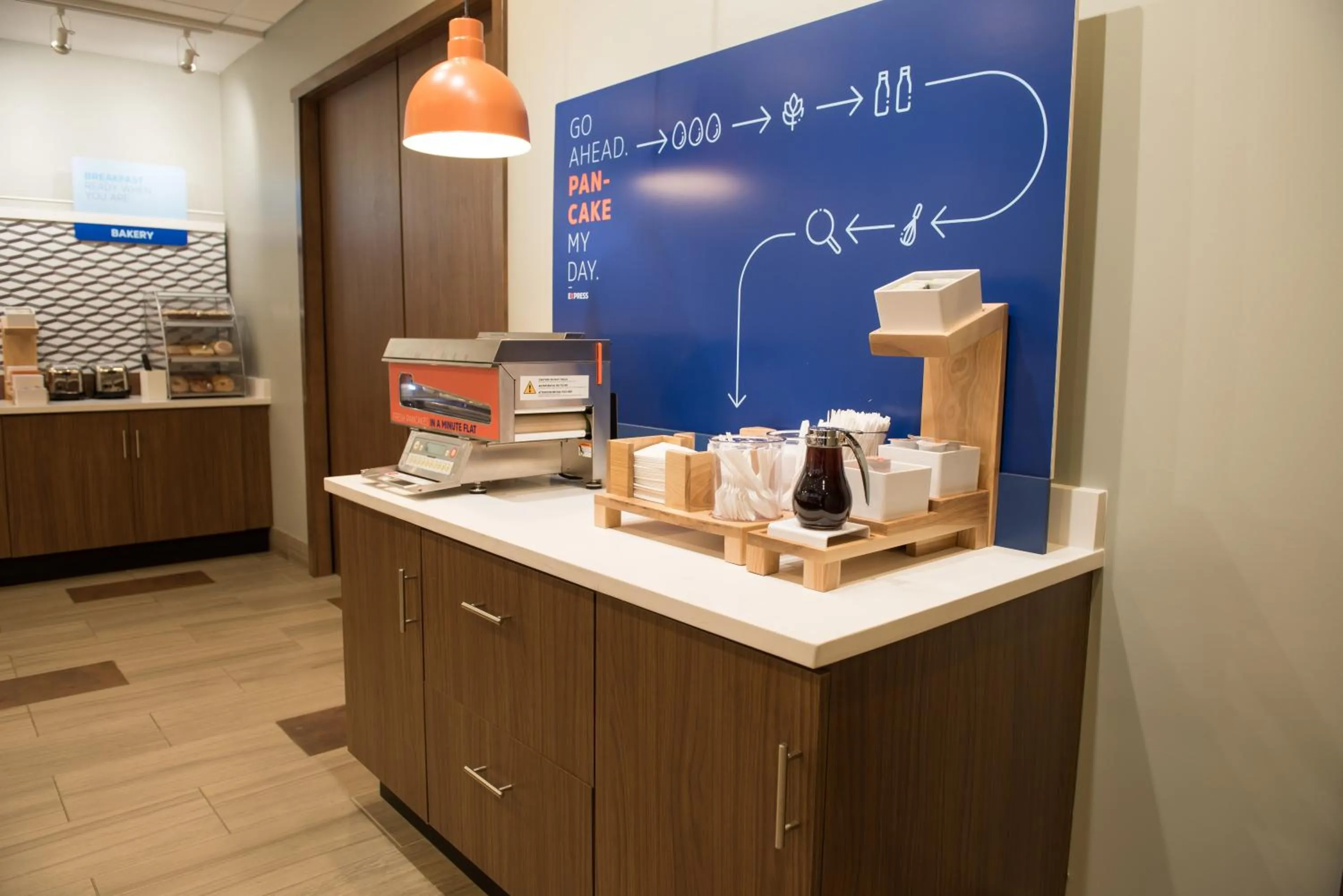 Breakfast in Holiday Inn Express & Suites - Warsaw - E Center by IHG