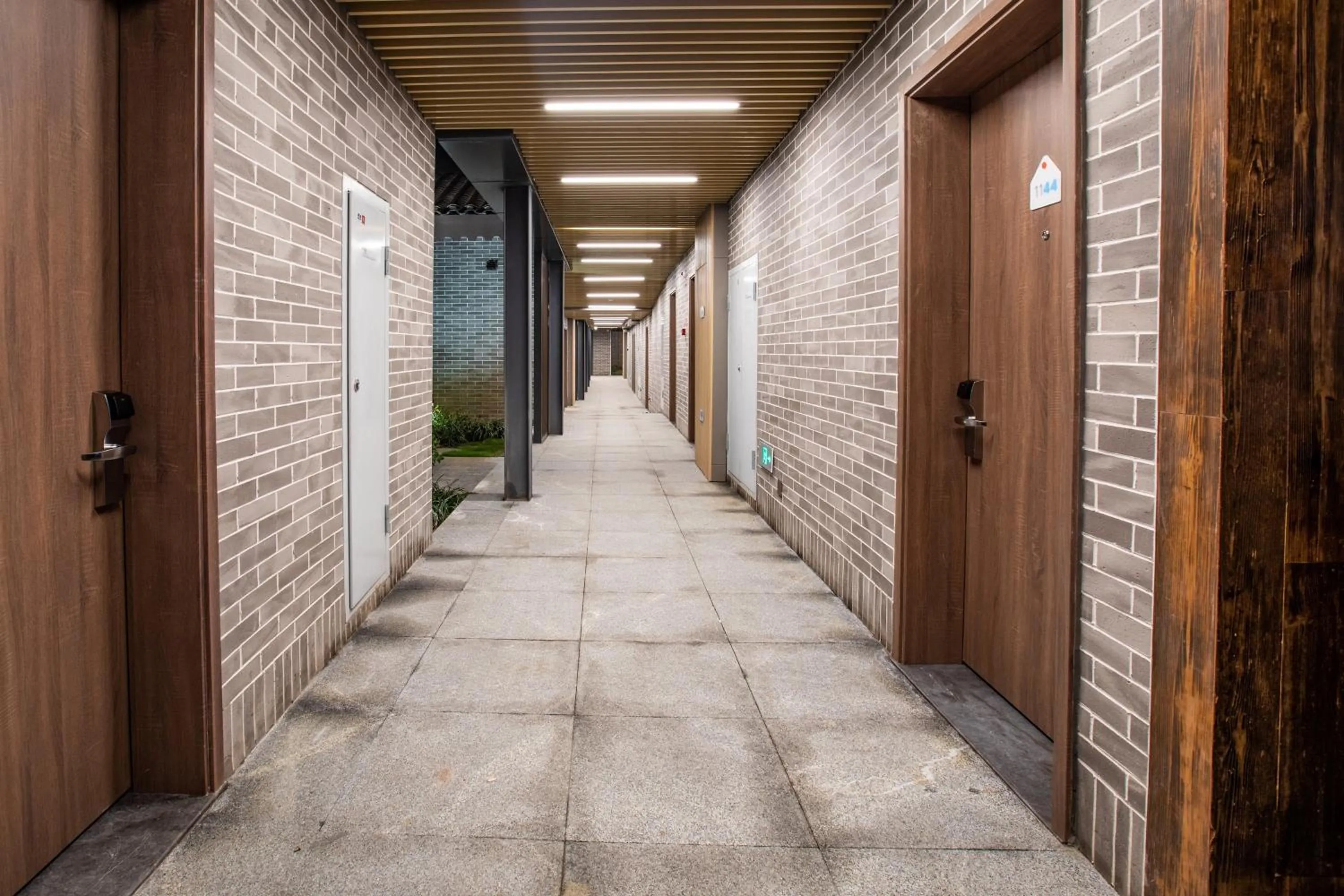 Lobby or reception in Holiday Inn Express Guizhou Qinglong by IHG