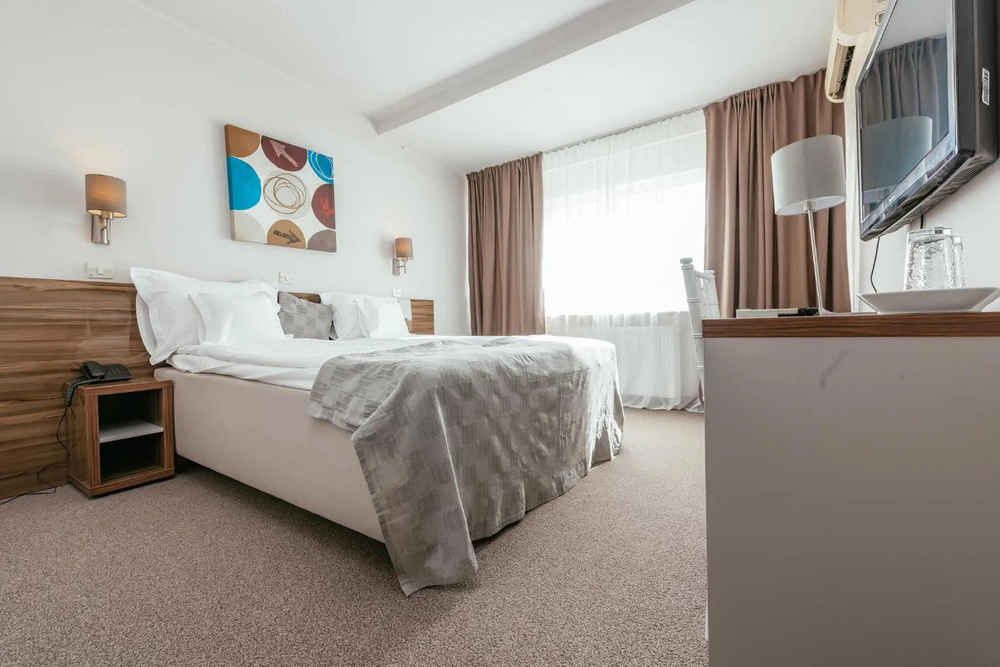 Bed in Riviera by Queens Hotel and Resort