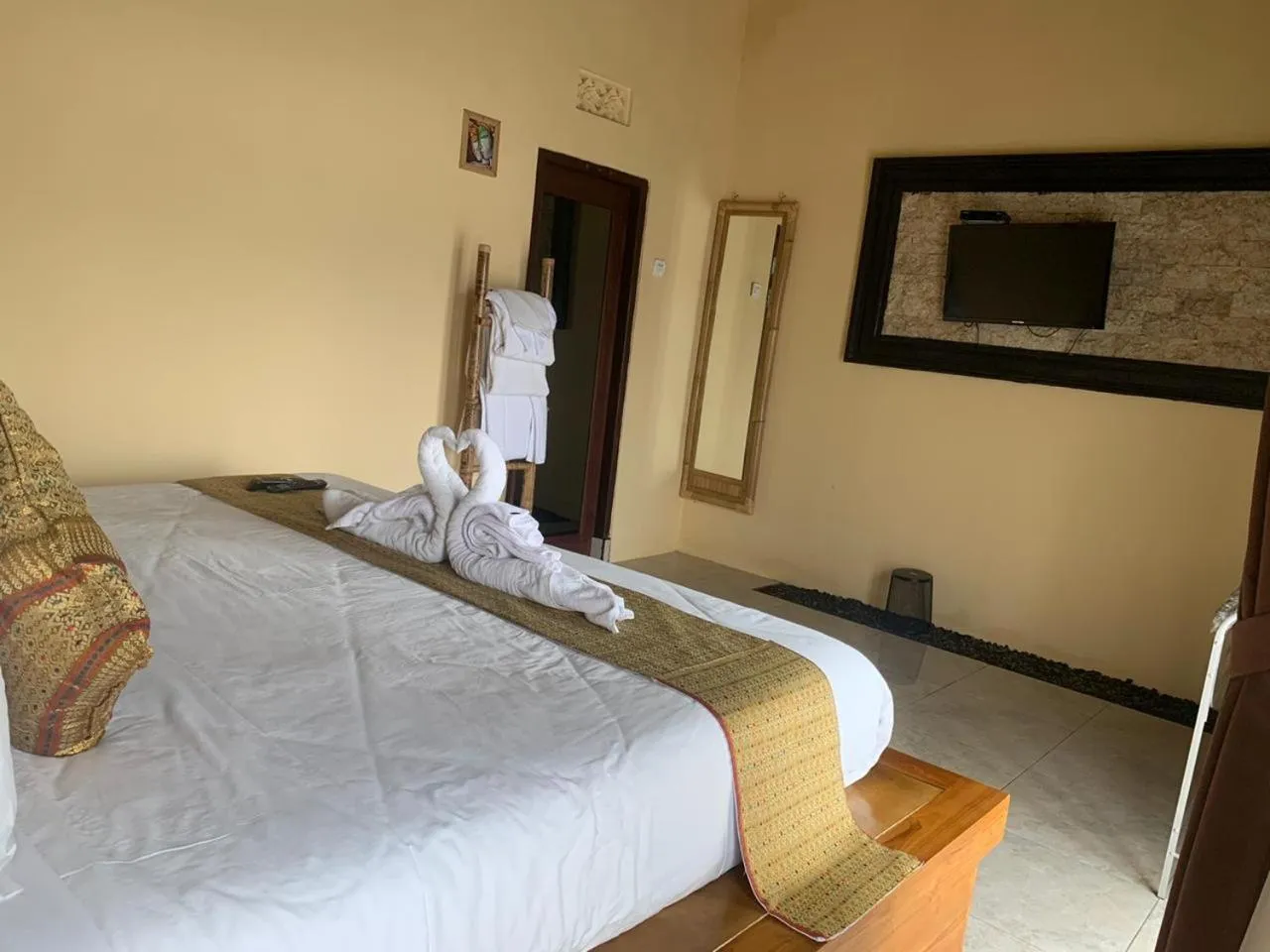 Bed in Ayodya Batur Villa