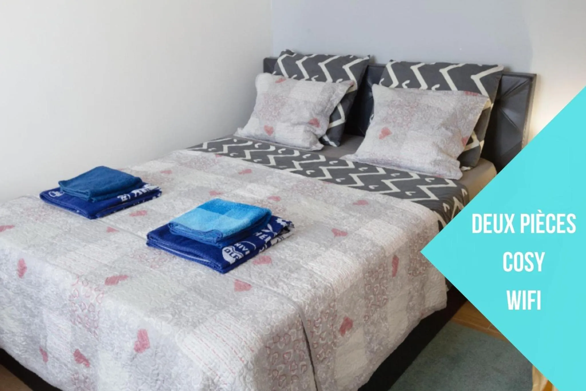 Bed in Paris Access with Creteil Apartment