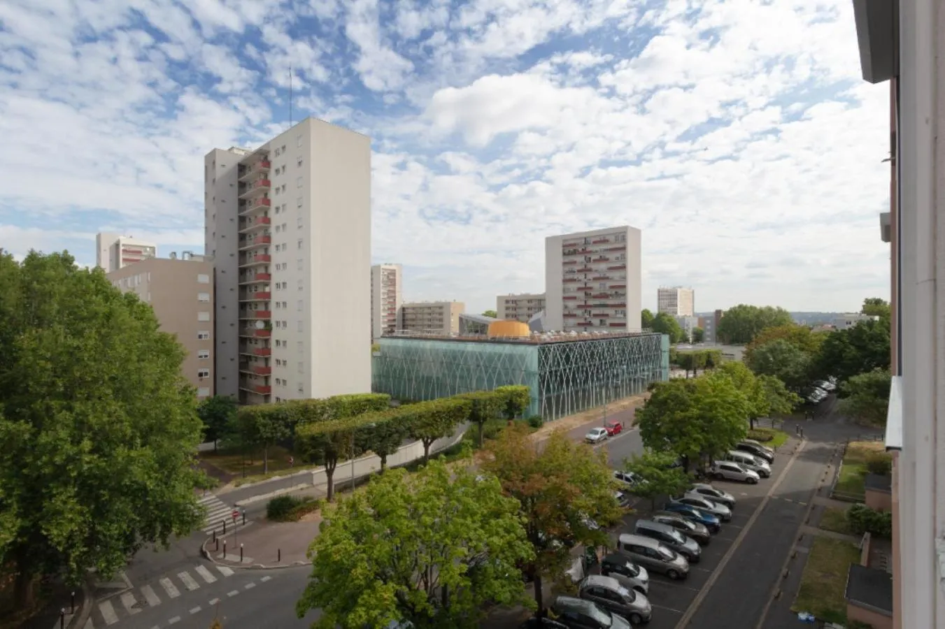 Neighbourhood in Paris Access with Creteil Apartment