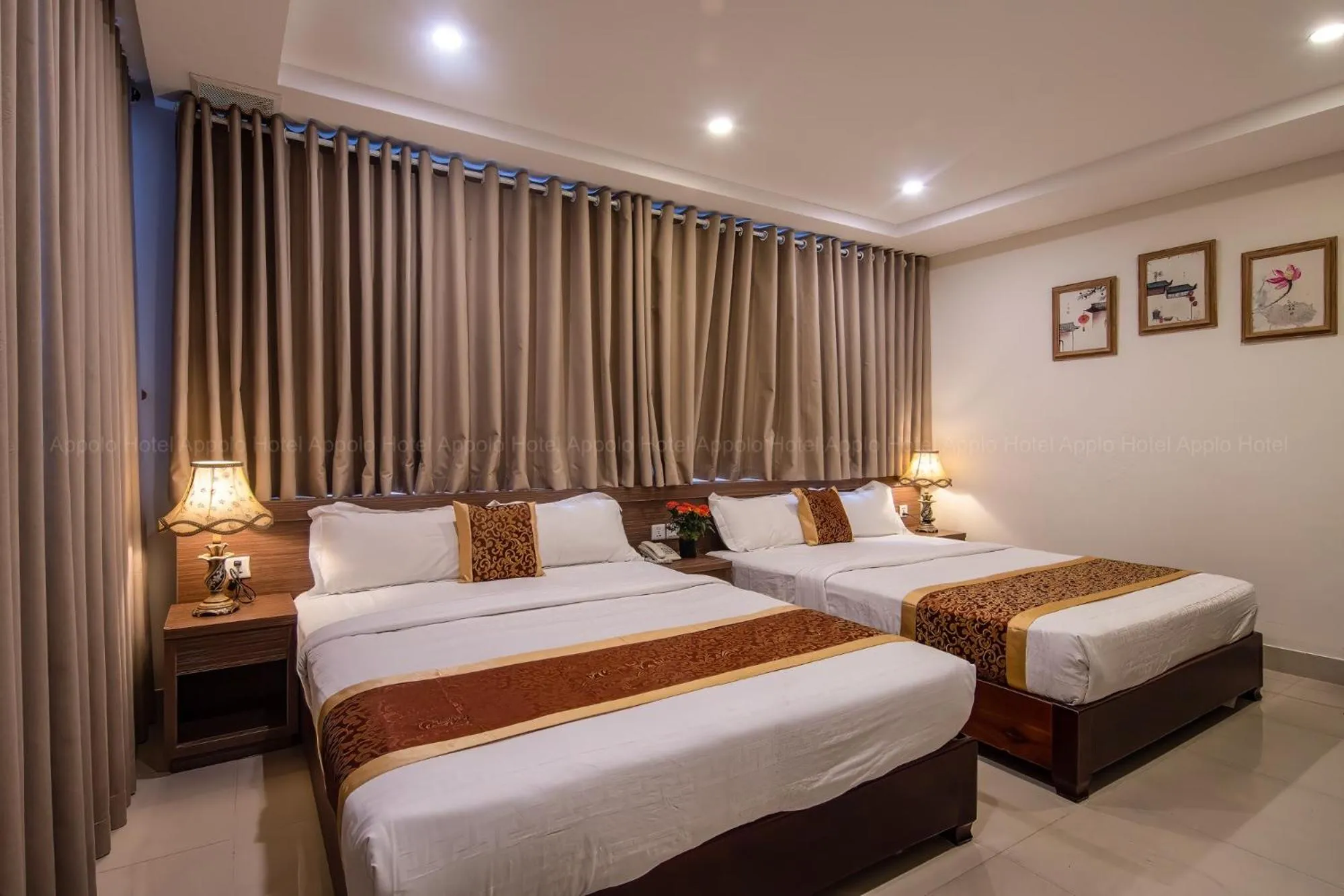 Bed in Apollo Airport Hotel