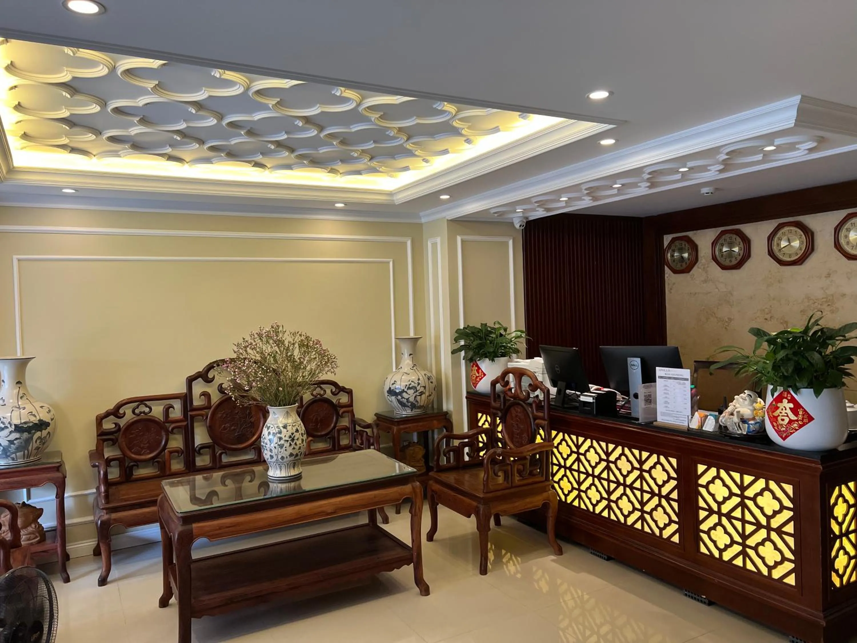 Living room in Apollo Airport Hotel