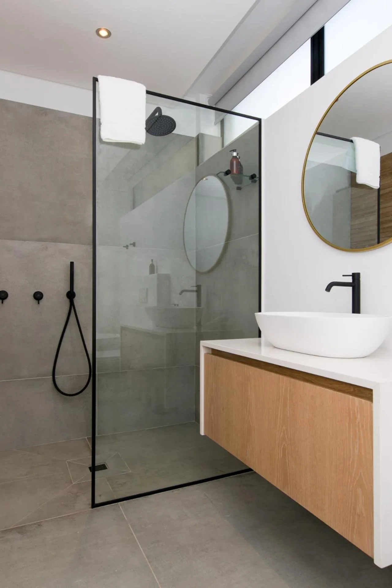 Bathroom in Central Beach Villas