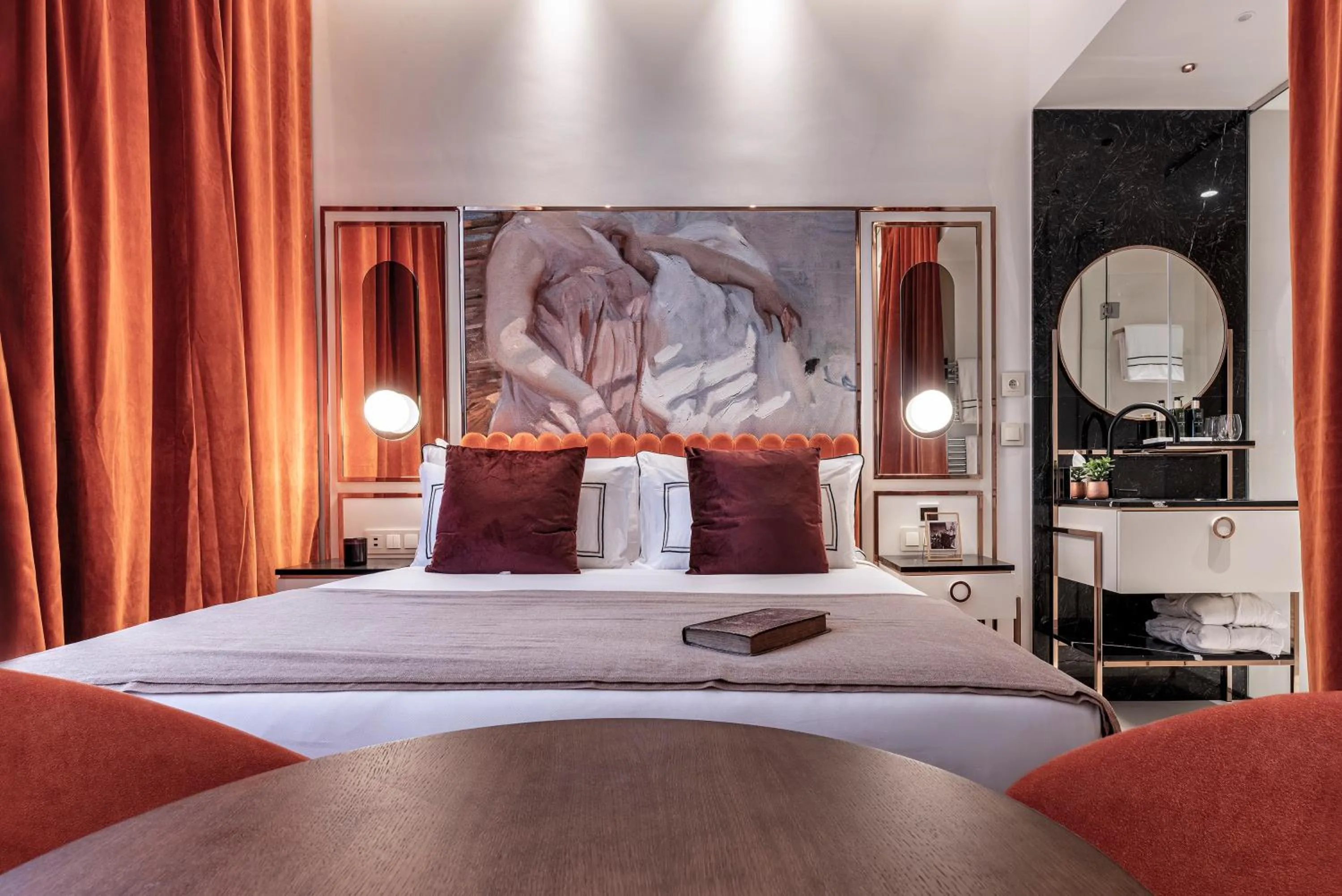 Bed in Maison Colbert Member of Meliá Collection Notre-Dame