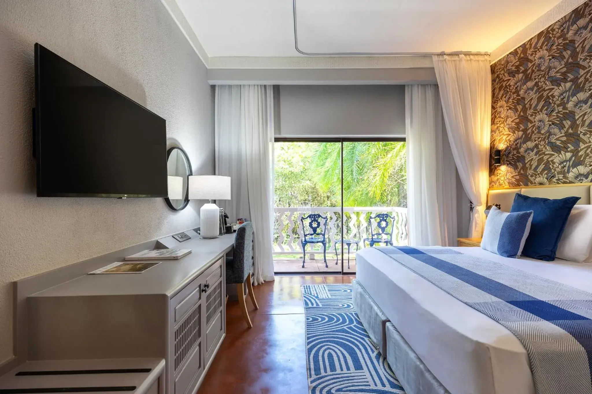 Superior King Room in Avani Victoria Falls Resort Superior King Room in Avani Victoria Falls Resort