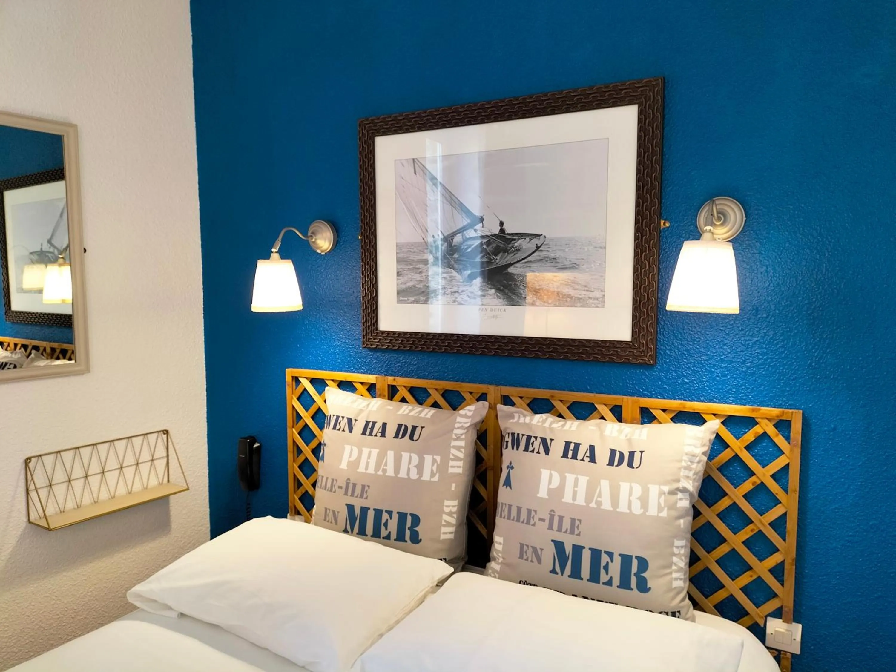 Bedroom, Bed in Logis HOTEL RESTAURANT La Régence