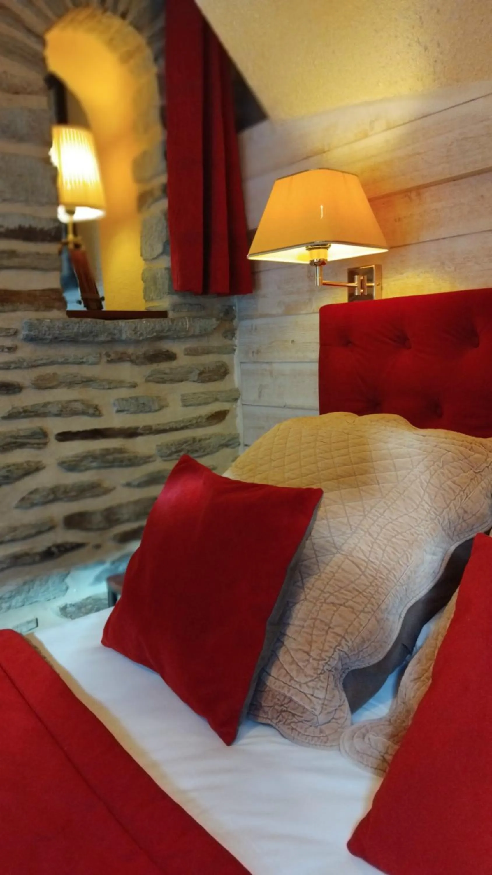 Bedroom, Bed in Logis HOTEL RESTAURANT La Régence