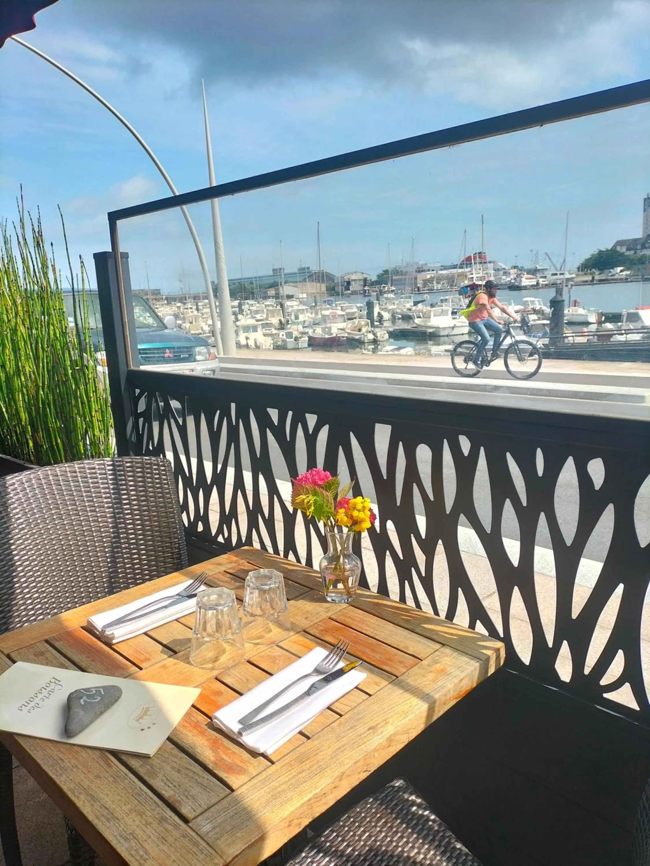 Property building in Logis HOTEL RESTAURANT La Régence