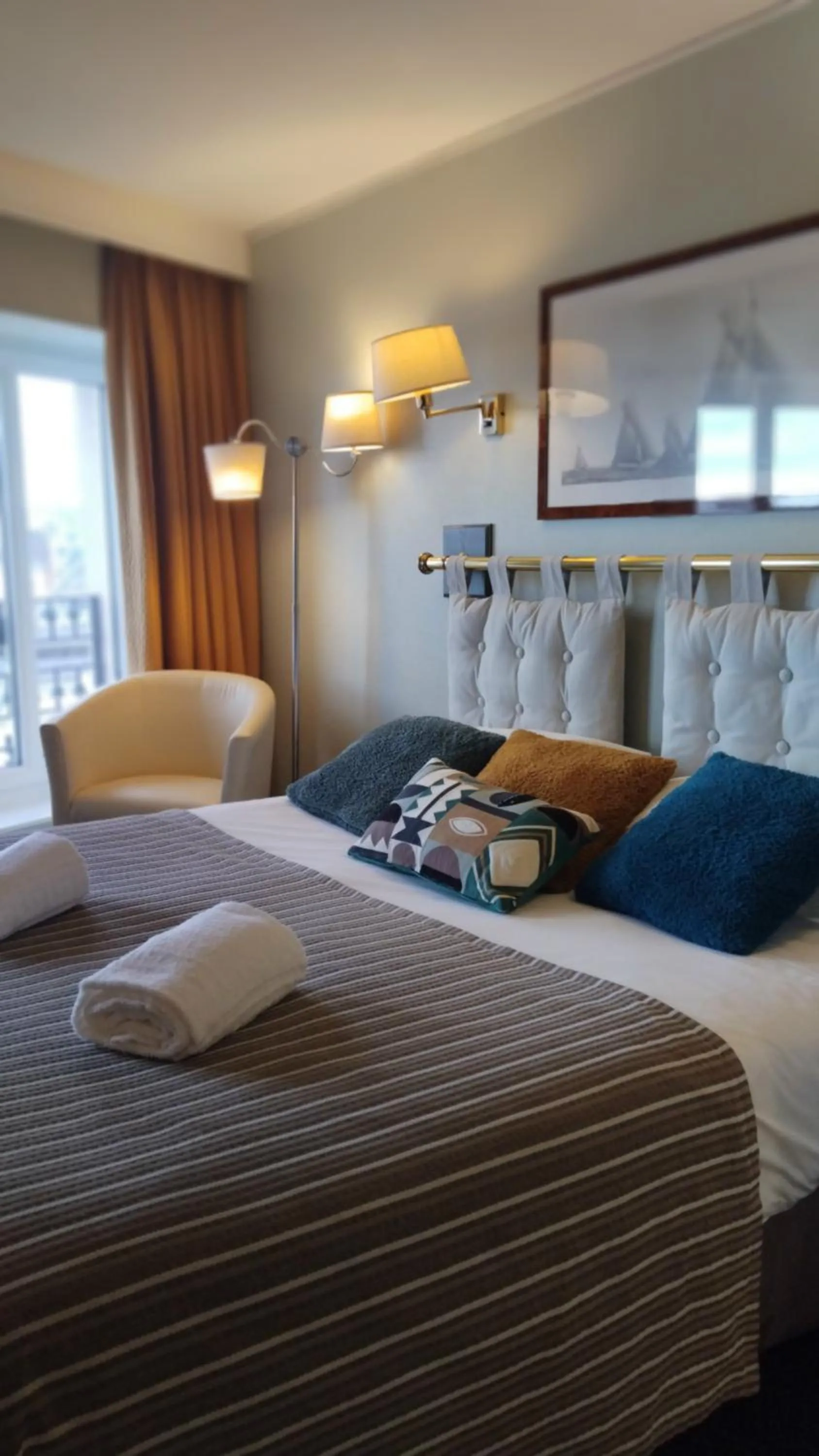 Photo of the whole room, Bed in Logis HOTEL RESTAURANT La Régence