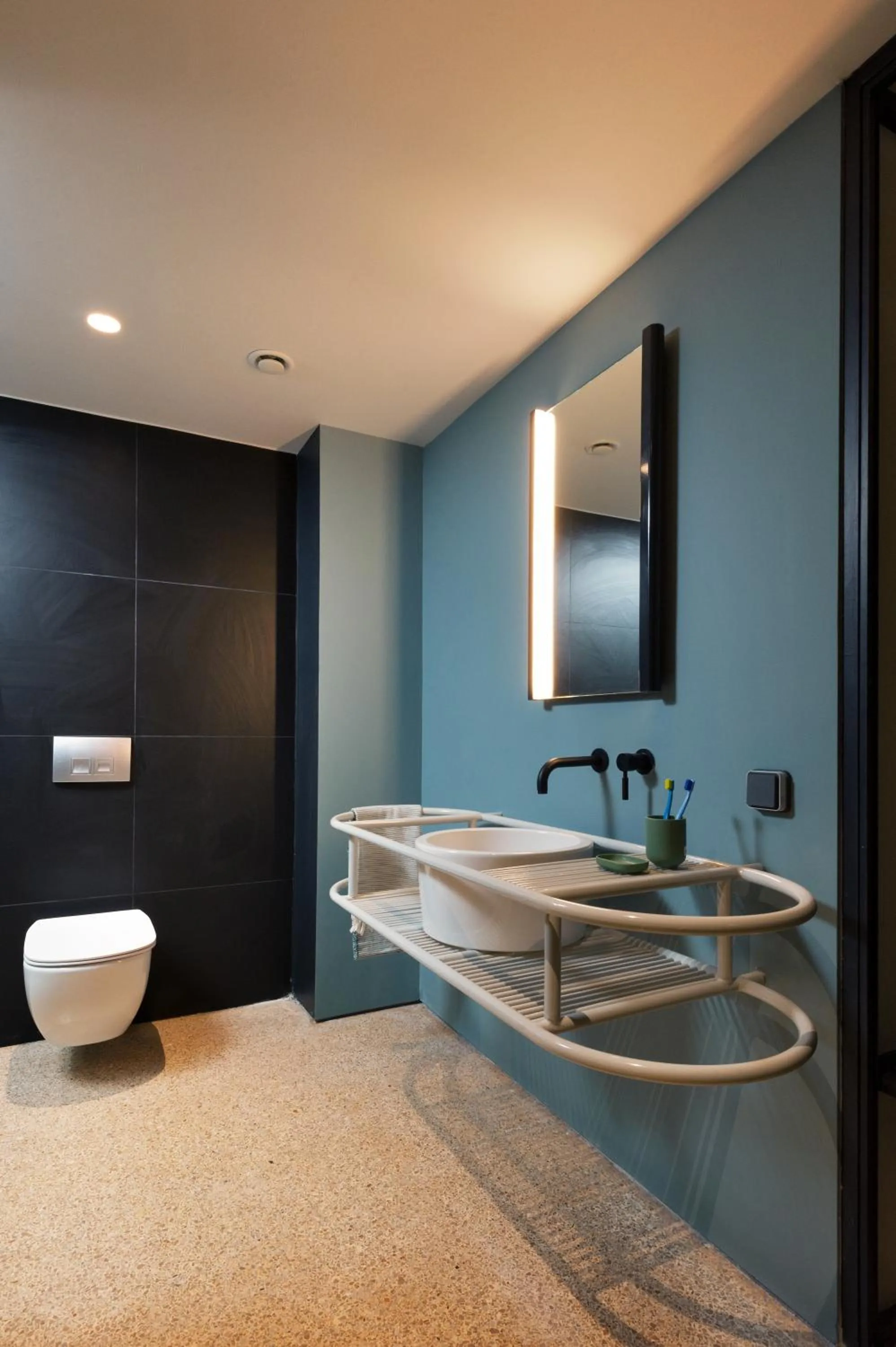 Shower in Arcade Project Hi-end Apartments