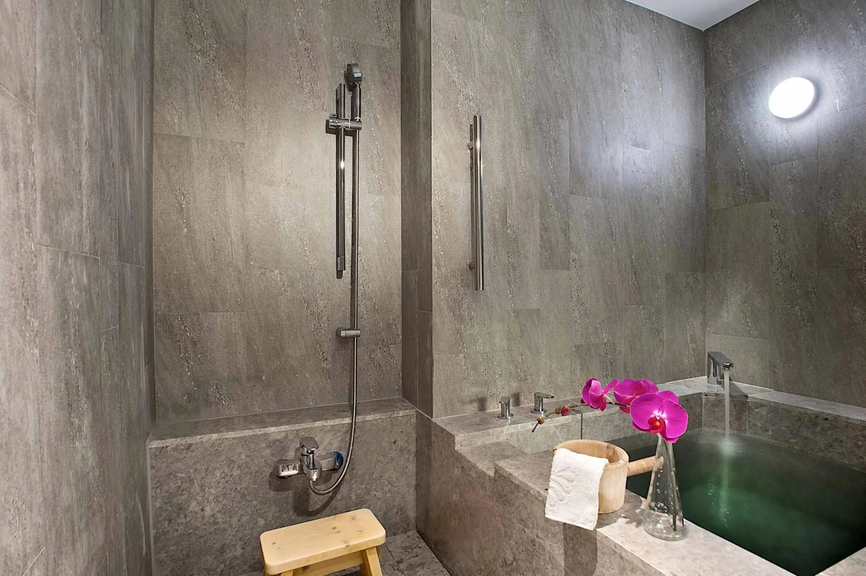 Bathroom in Hotel Royal Chihpin