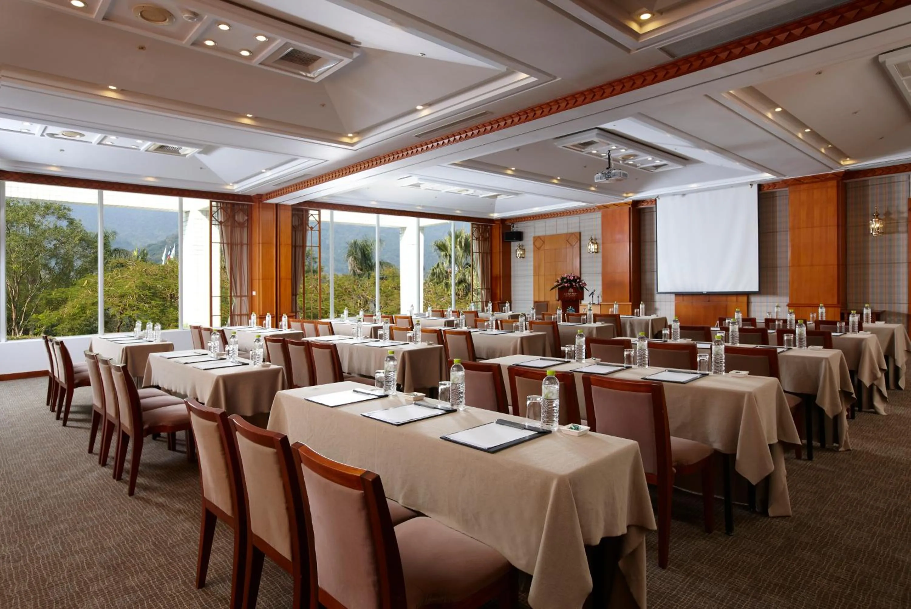 Meeting/conference room in Hotel Royal Chihpin