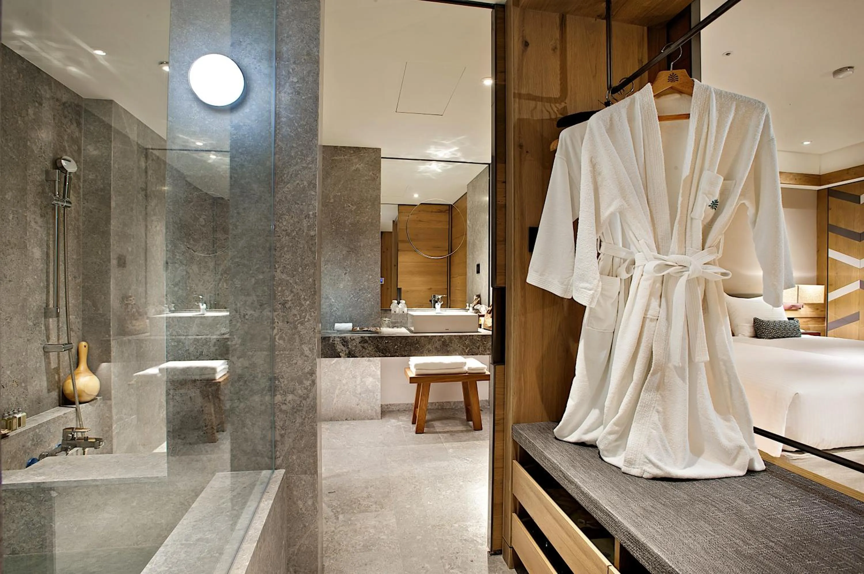 Shower in Hotel Royal Chihpin