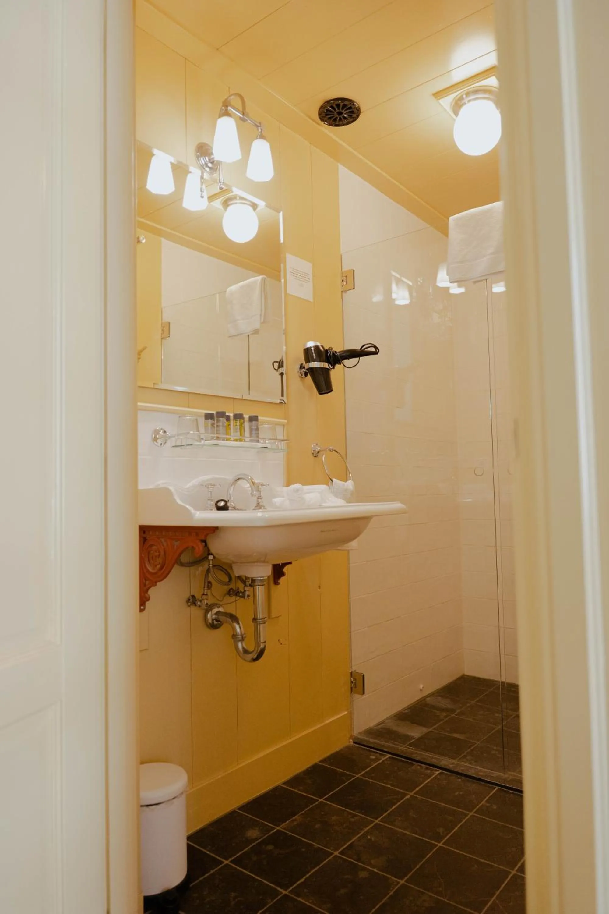 Bathroom in Hotel Beijers