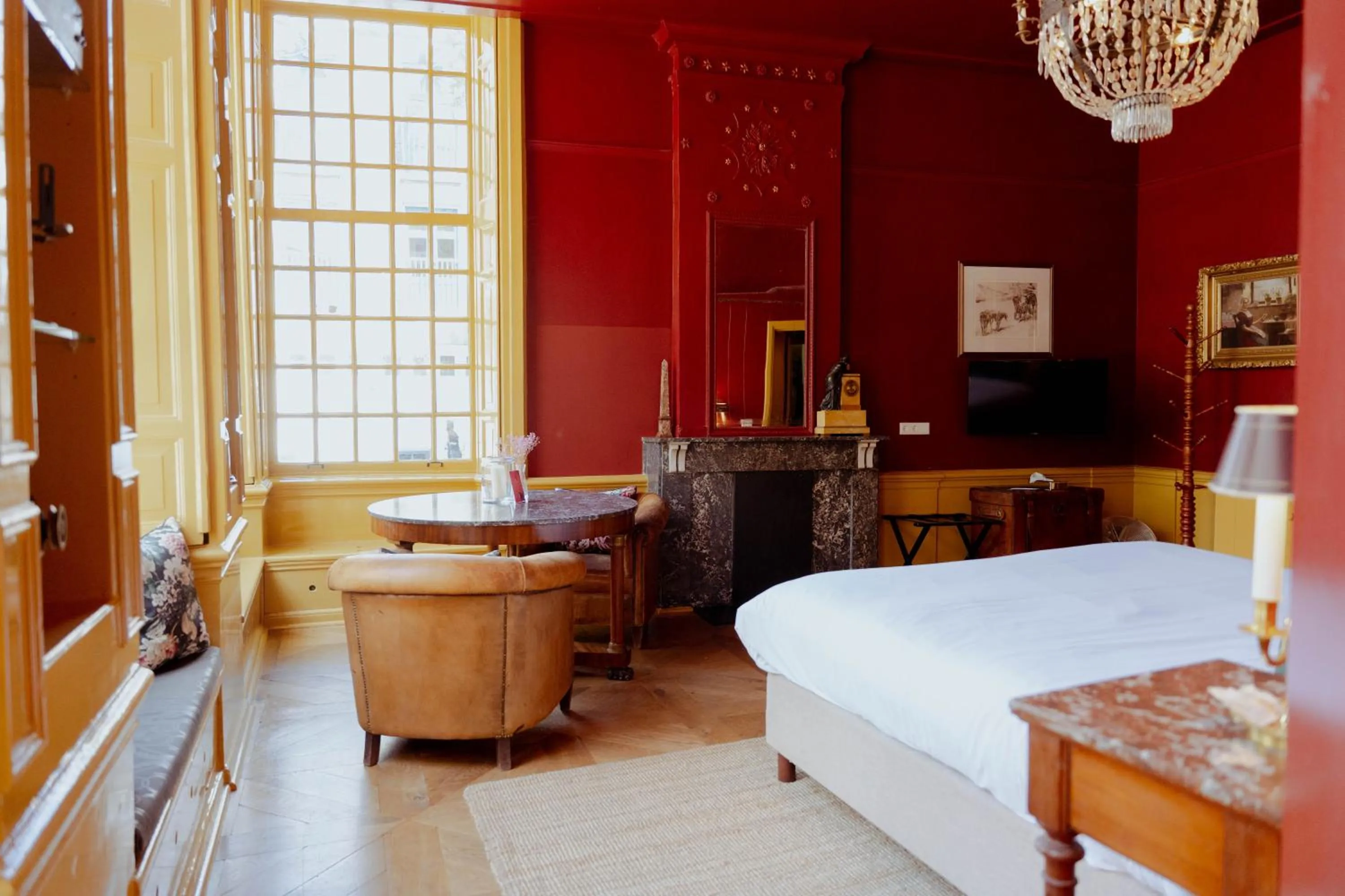 Seating area, Bed in Hotel Beijers