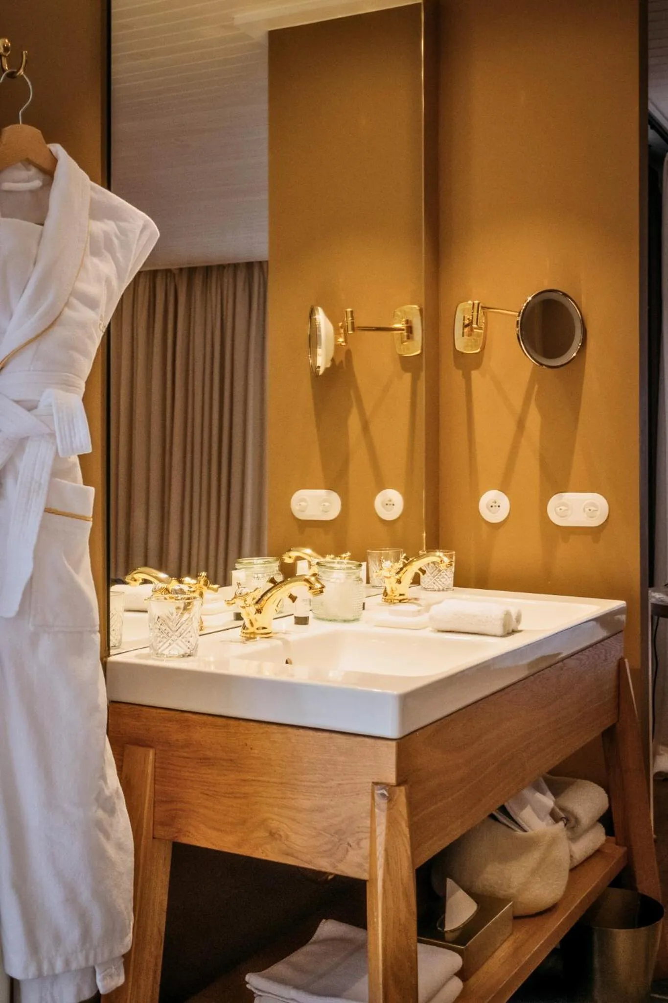 Bathroom in Grand Hotel Soleil d'Or