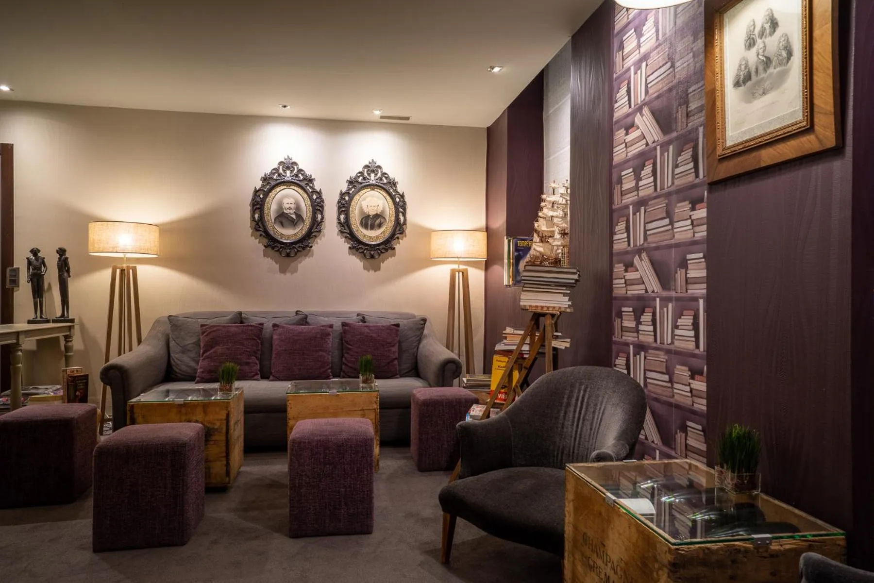 Lounge or bar in Hotel Voltaire Opera Nantes Centre