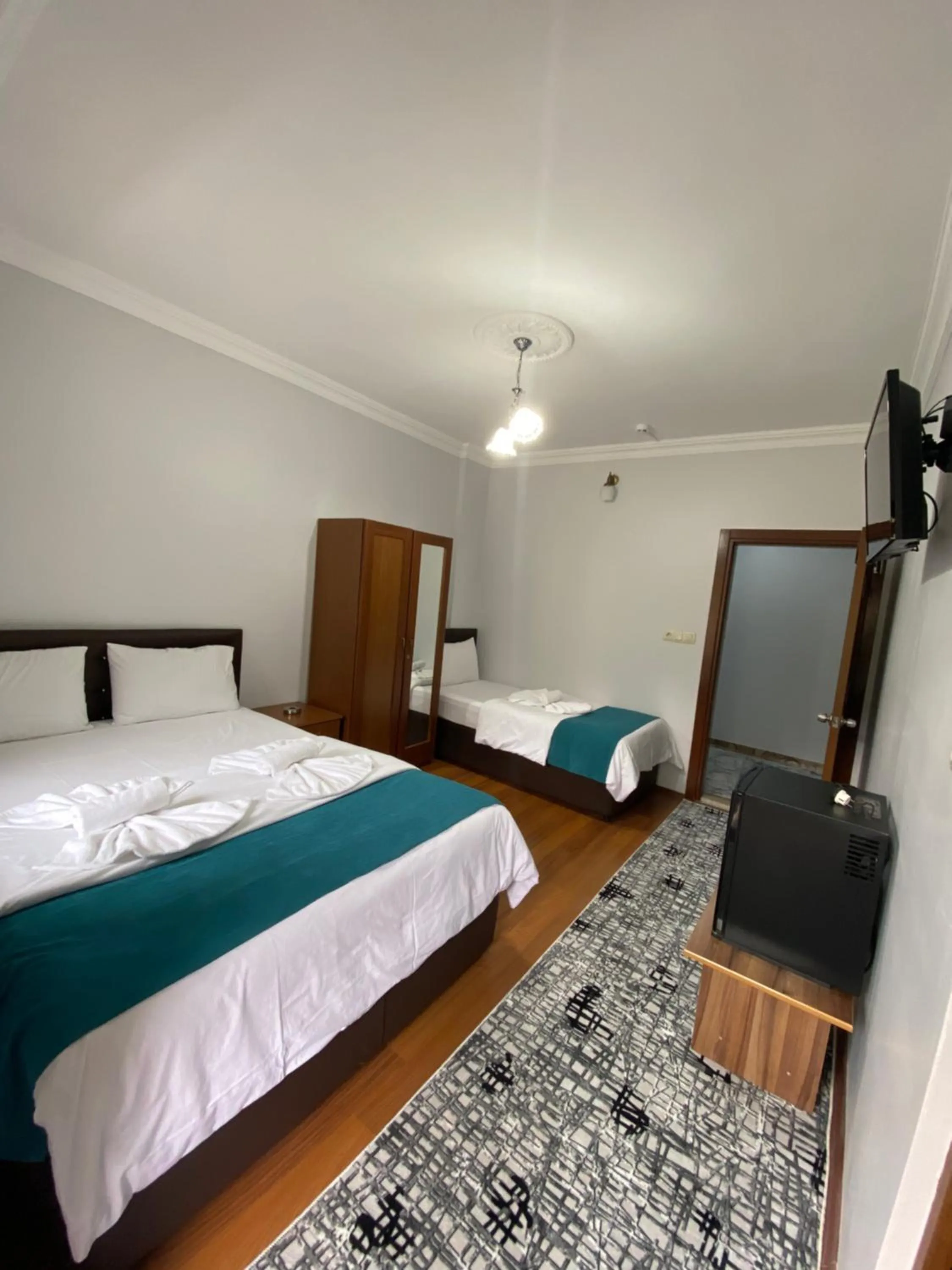 Communal lounge/ TV room in Uzungol Soylu Hotel