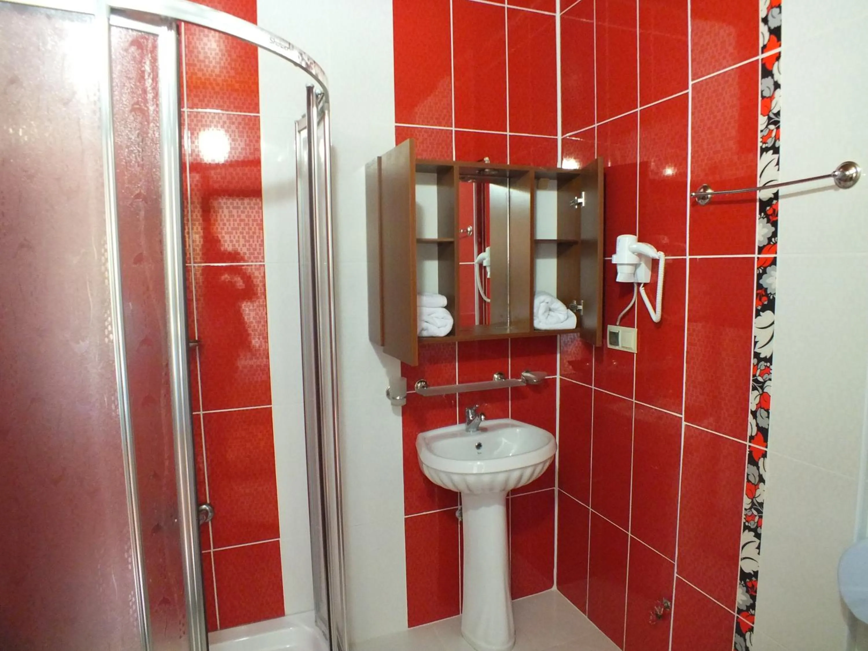 Shower in Uzungol Soylu Hotel