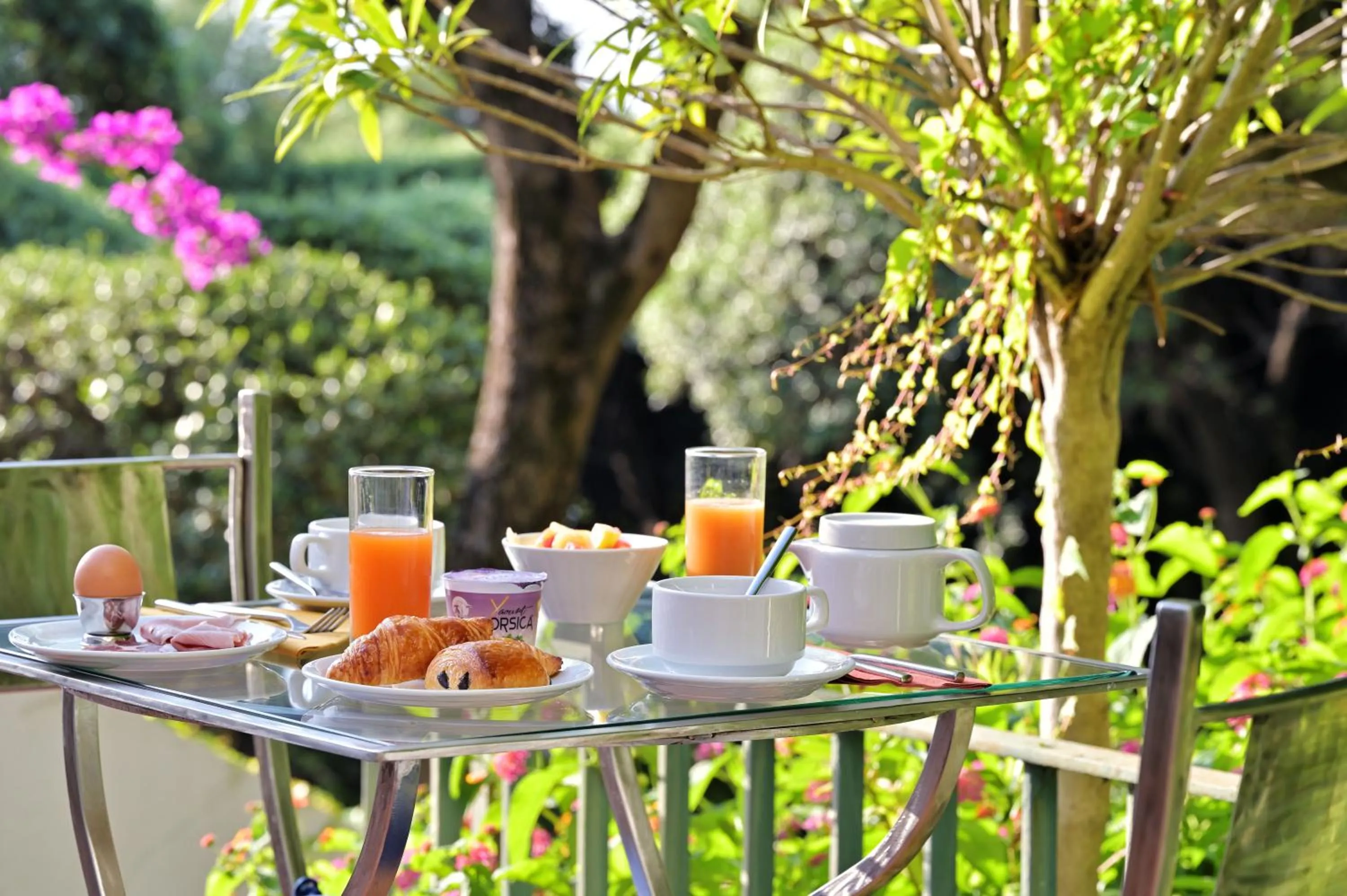 Breakfast in Hôtel Pietracap