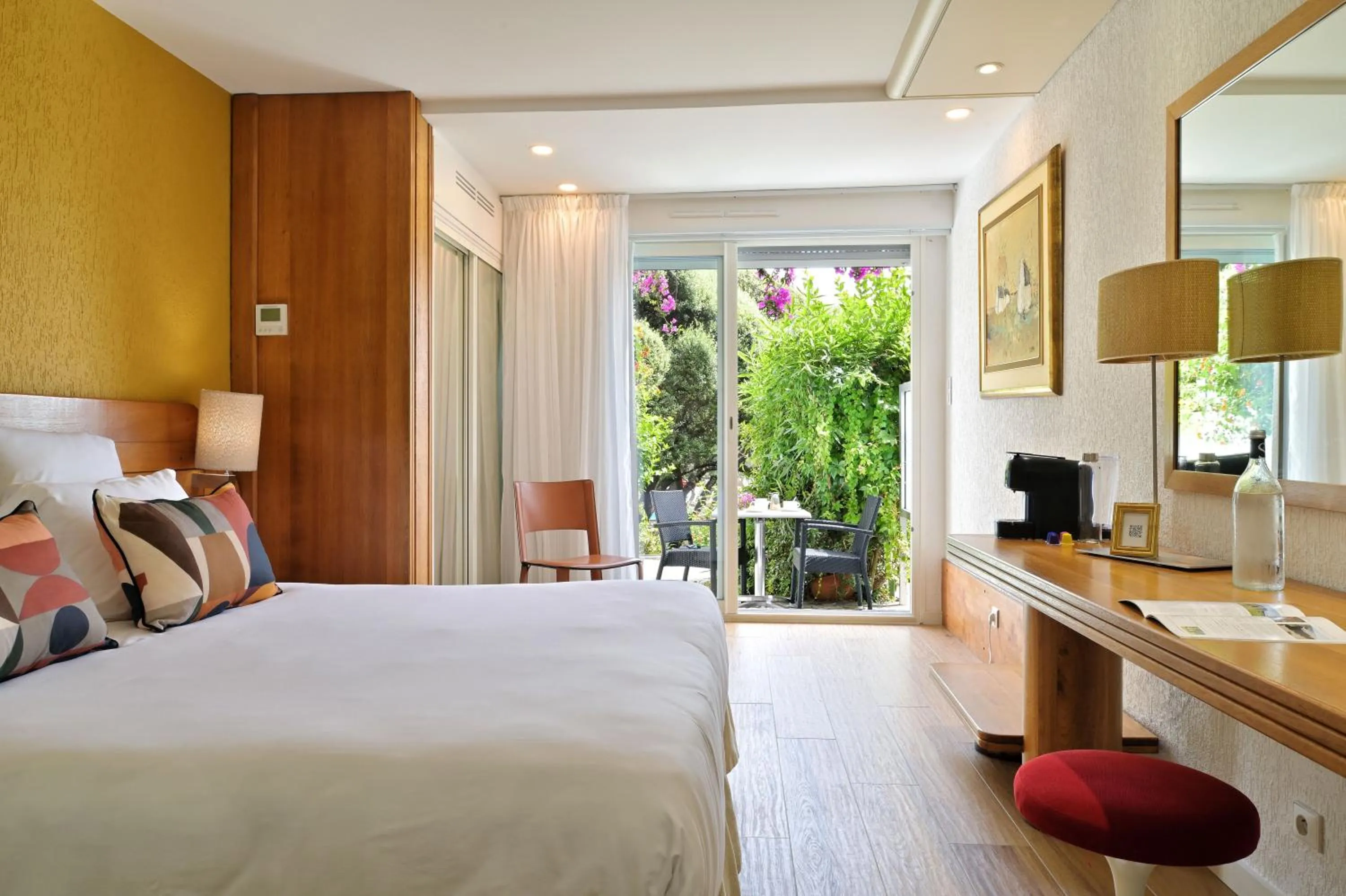 Bed in Hôtel Pietracap