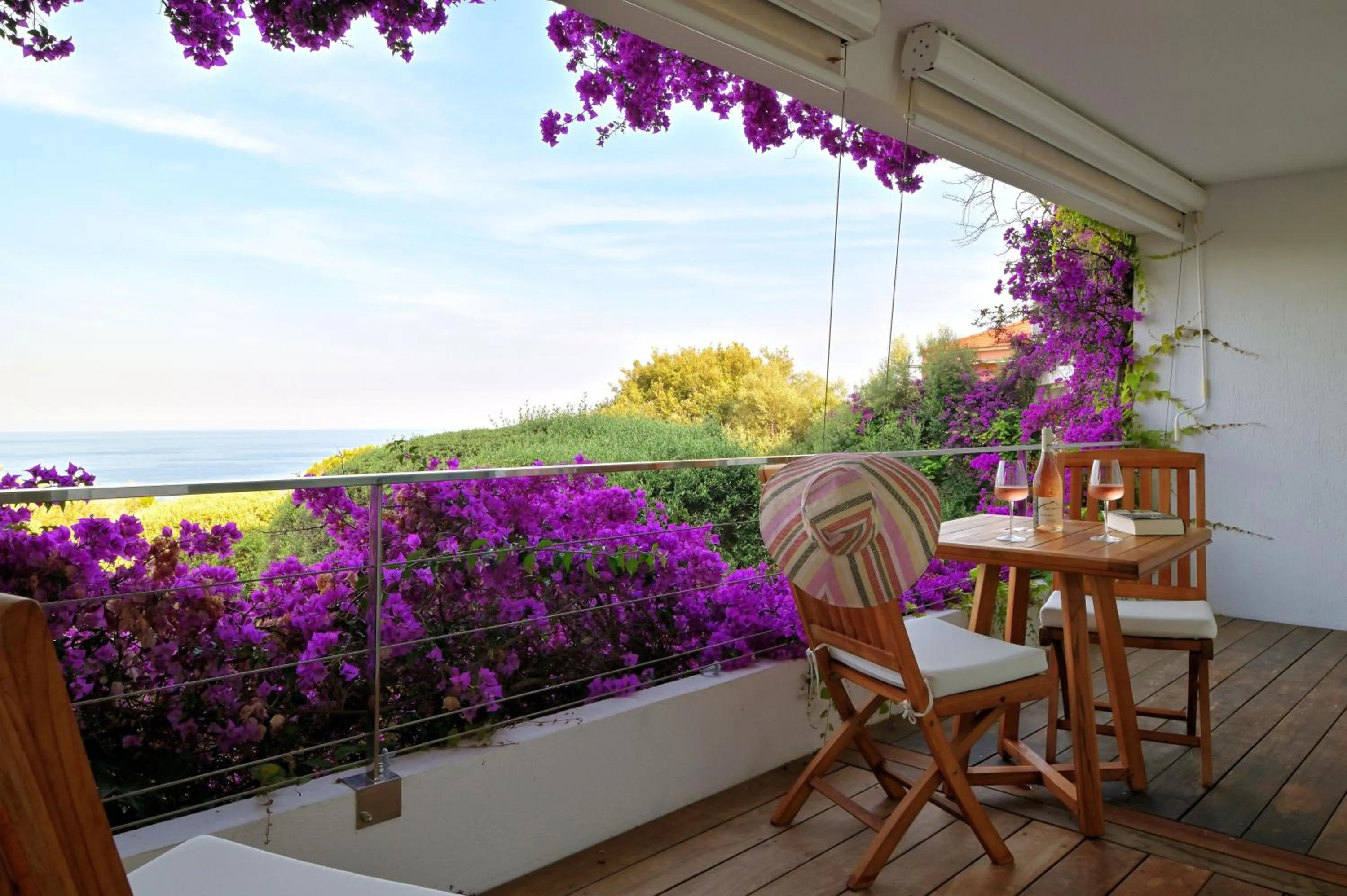 Patio in Hôtel Pietracap