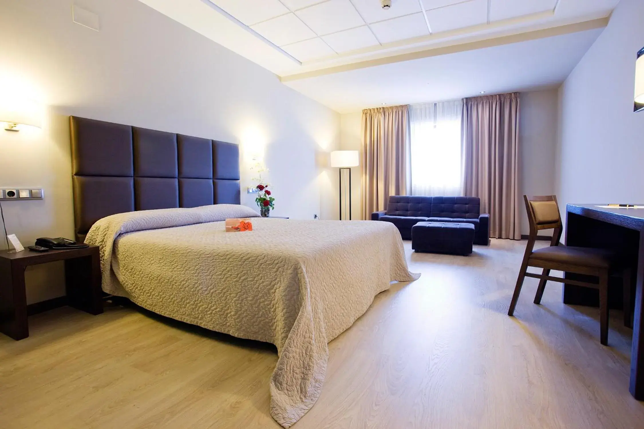 Superior Double Room in Hotel Torre de Núñez Superior Double Room in Hotel Torre de Núñez