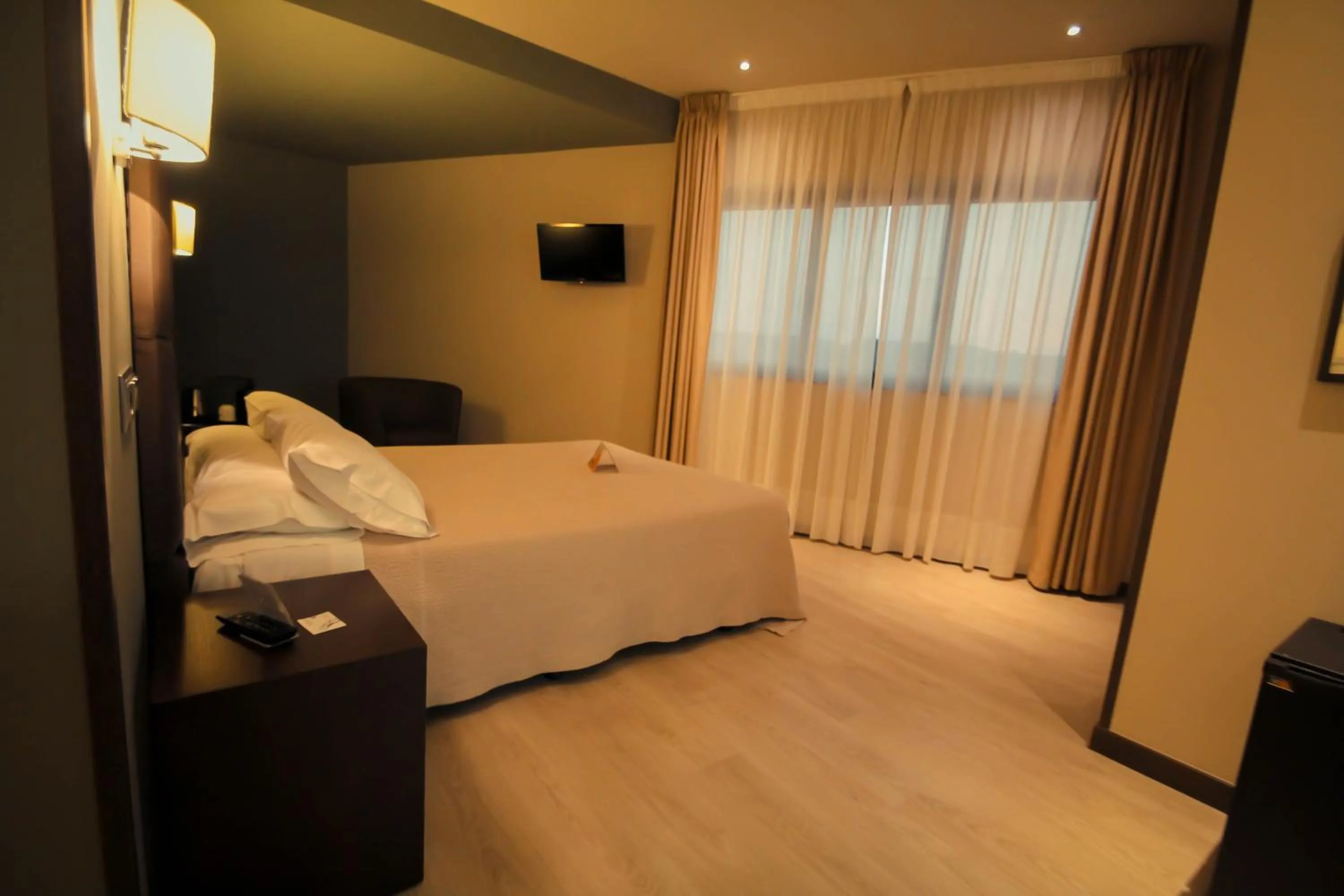 Family, Bed in Hotel Torre de Núñez