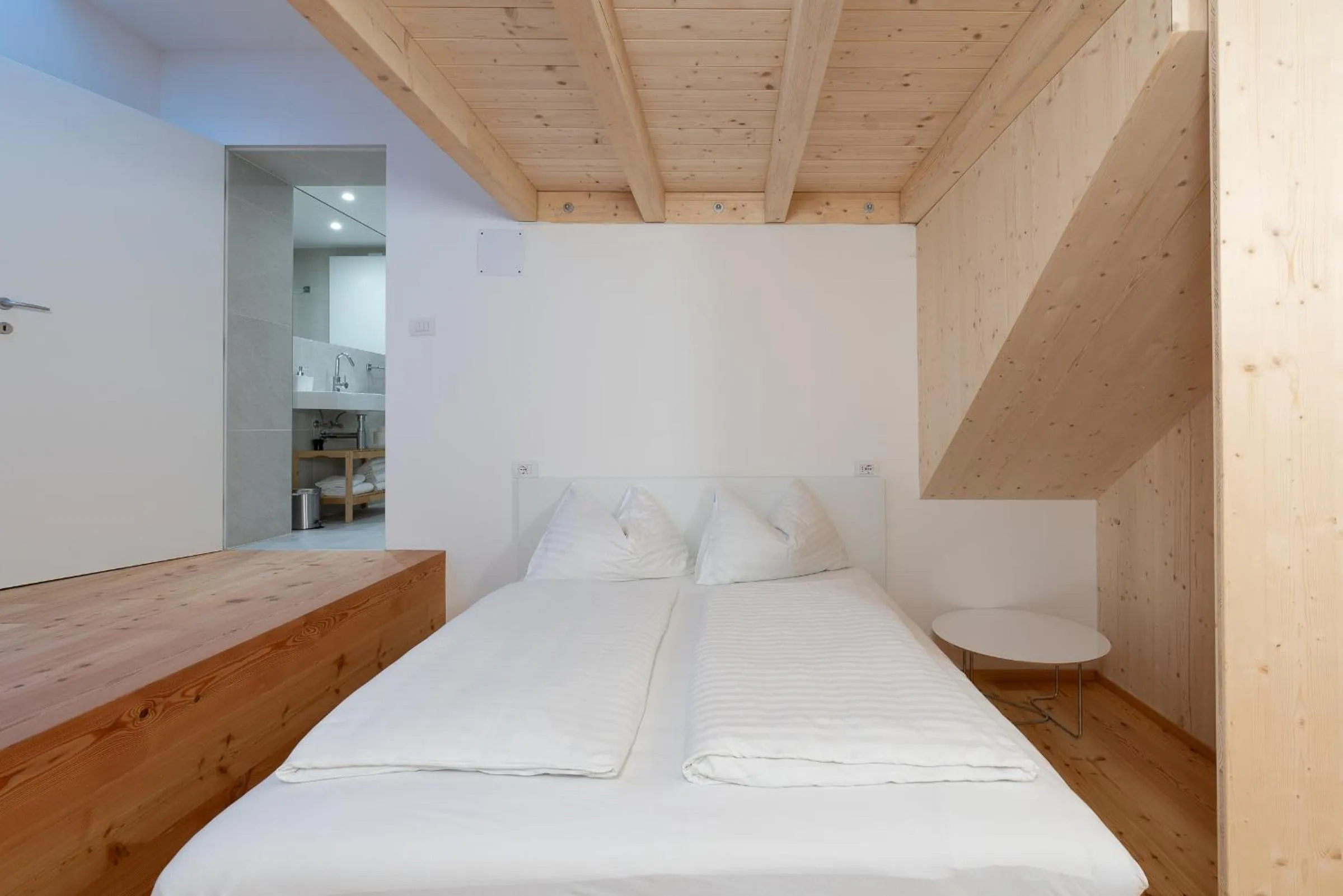 Bedroom, Bed in Quercus Appartements contactless check-in