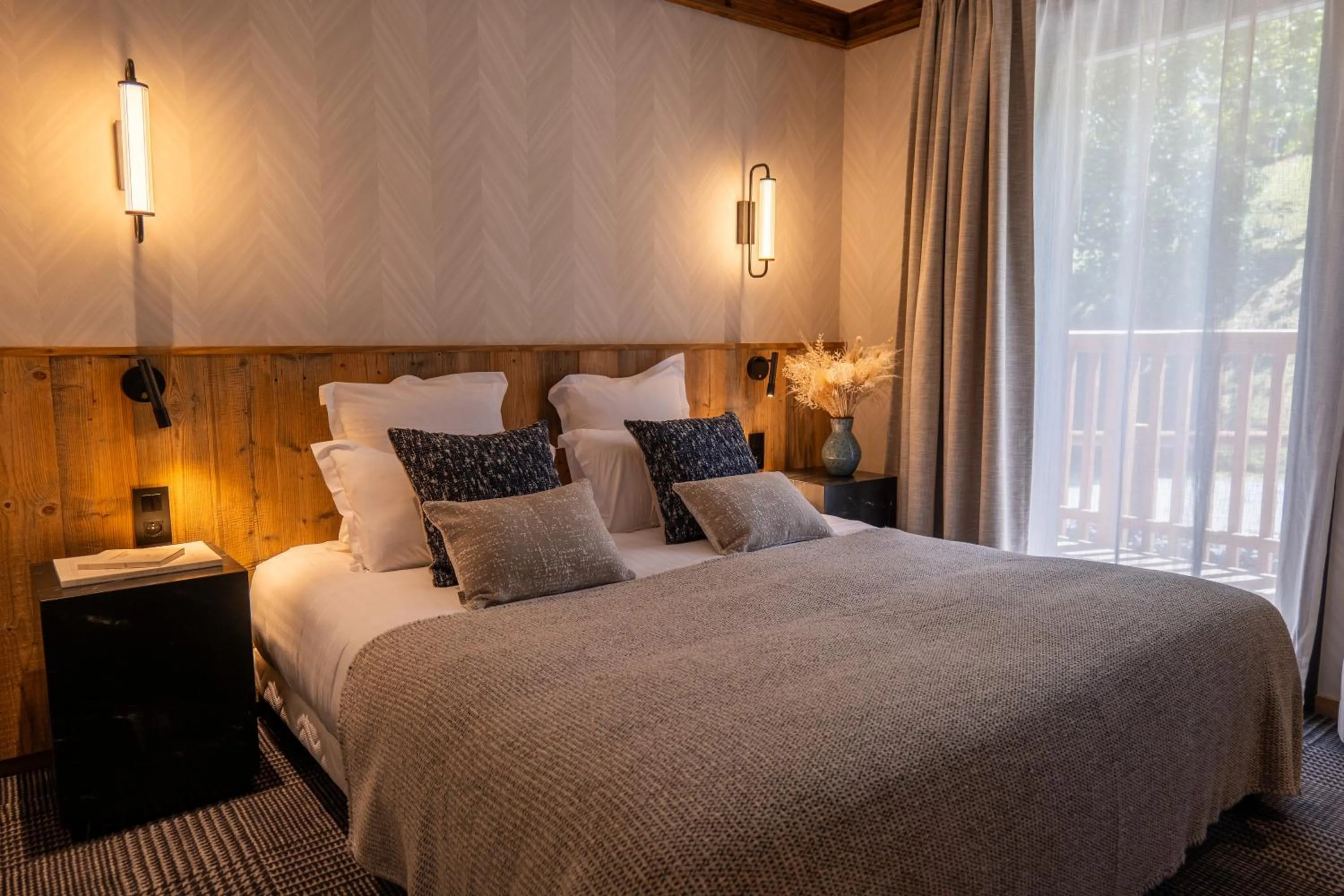 Bed in Hôtel L'Arboisie