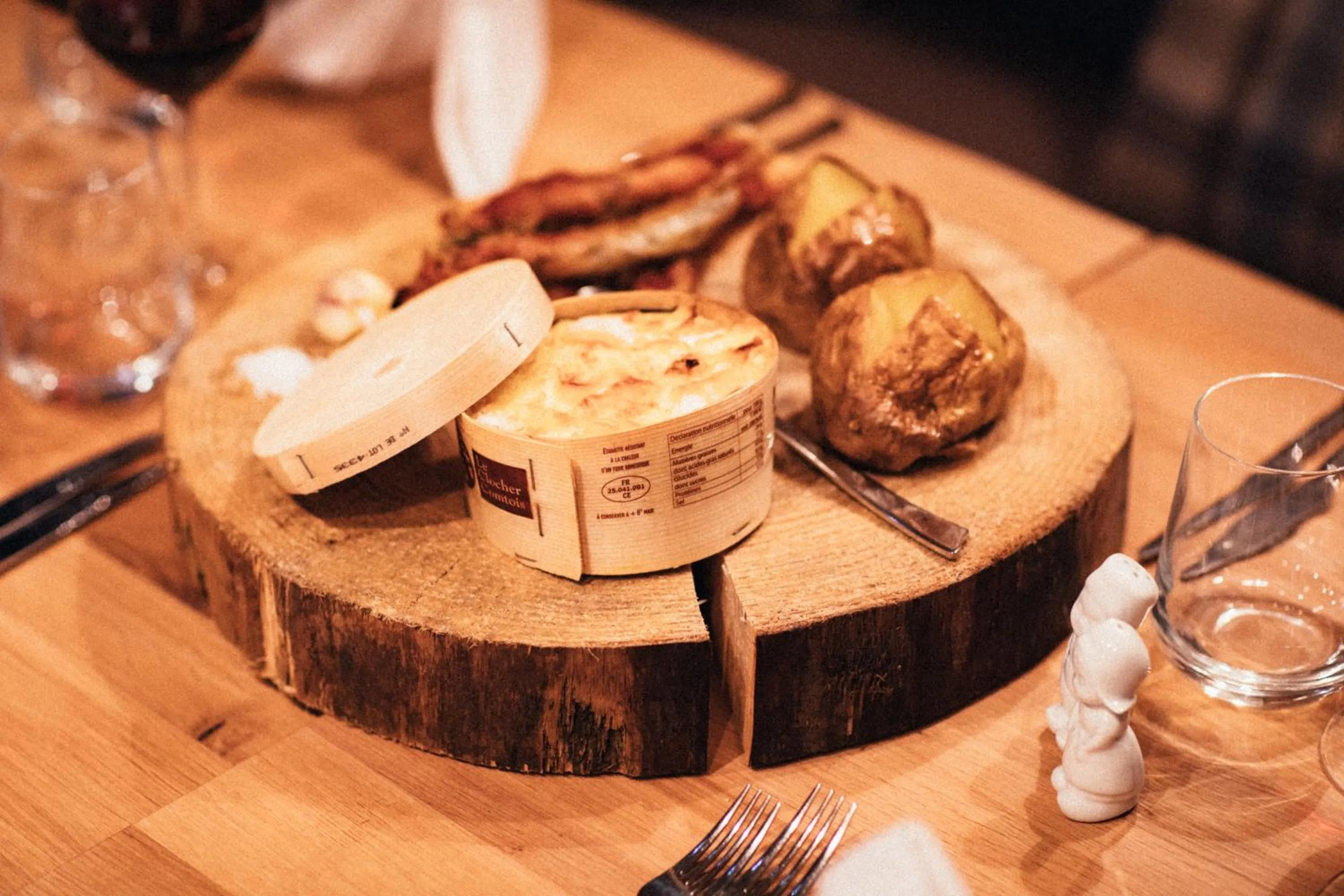 Meals in Hôtel L'Arboisie