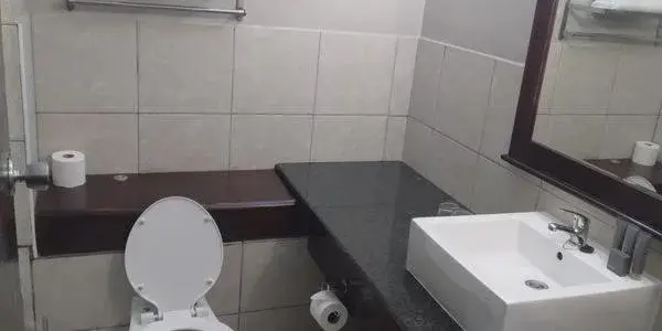 Standard Twin Room - single occupancy in Welkom Inn Standard Twin Room - single occupancy in Welkom Inn