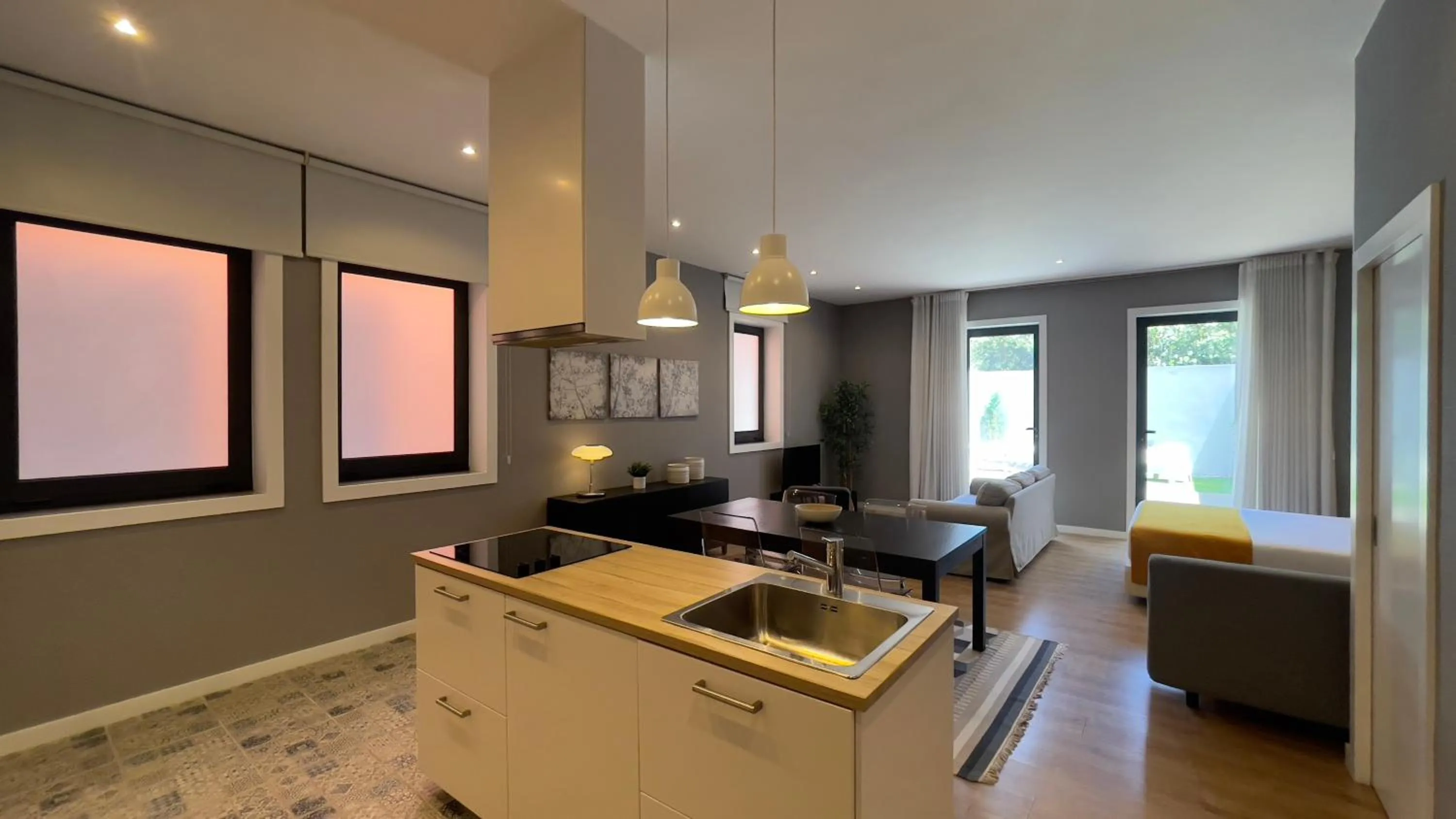 Photo of the whole room in MyTrip Porto