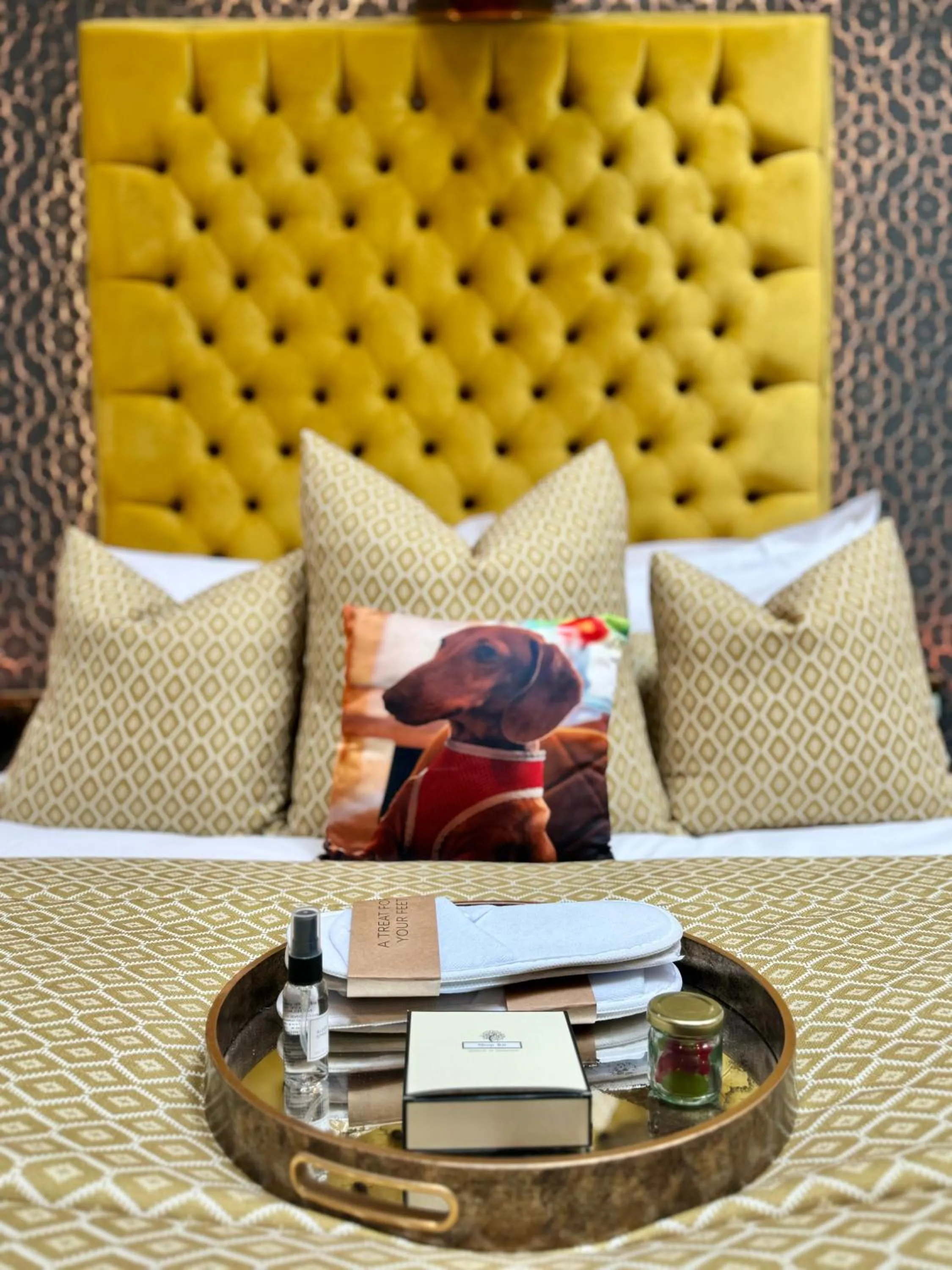 Bed in Quite Simply French